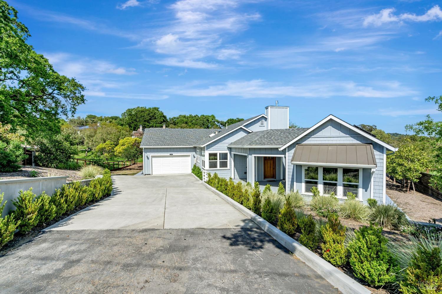 Detail Gallery Image 2 of 59 For 12 Rose Ct, Novato,  CA 94945 - 4 Beds | 4/1 Baths