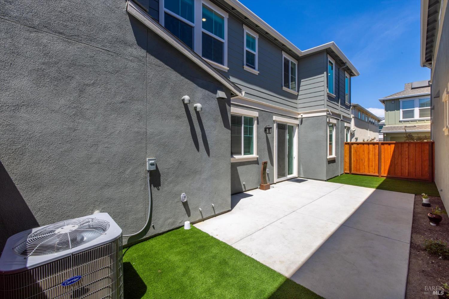 Detail Gallery Image 23 of 33 For 128 Clownfish St, Suisun City,  CA 94585 - 3 Beds | 2/1 Baths