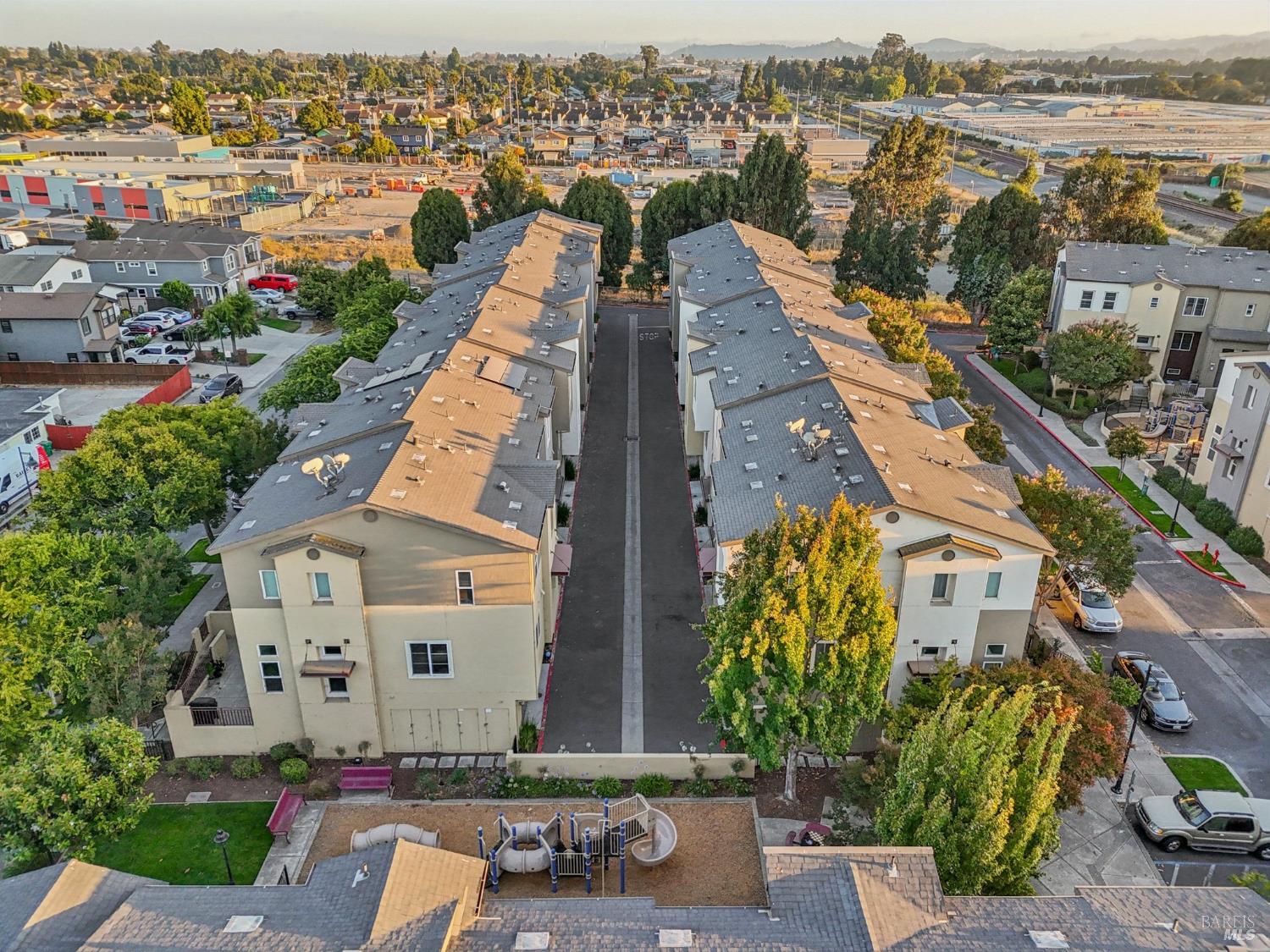 Detail Gallery Image 31 of 35 For 2717 10th St, San Pablo,  CA 94806 - 3 Beds | 2/1 Baths
