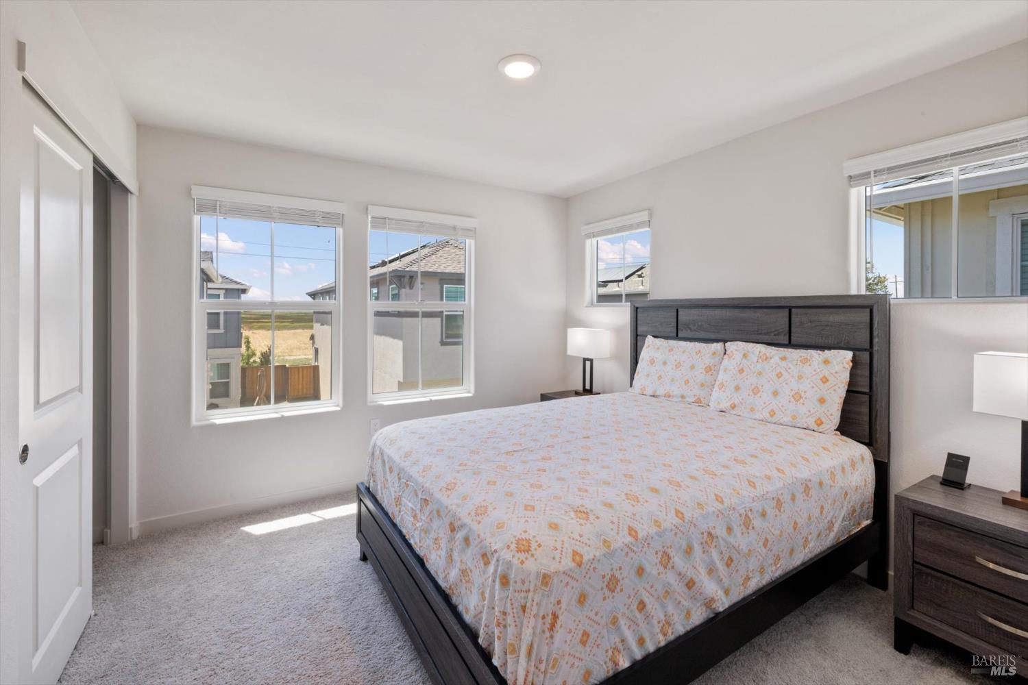 Detail Gallery Image 19 of 33 For 128 Clownfish St, Suisun City,  CA 94585 - 3 Beds | 2/1 Baths