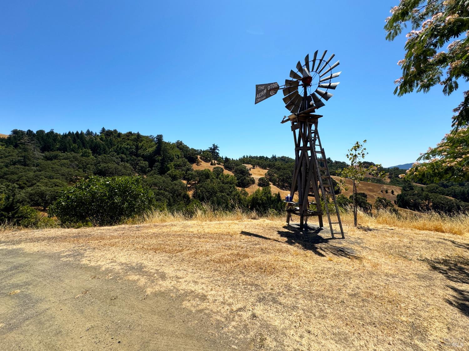 Detail Gallery Image 25 of 47 For 2980 Flat Rock Rd, Garberville,  CA 95542 - 3 Beds | 2 Baths