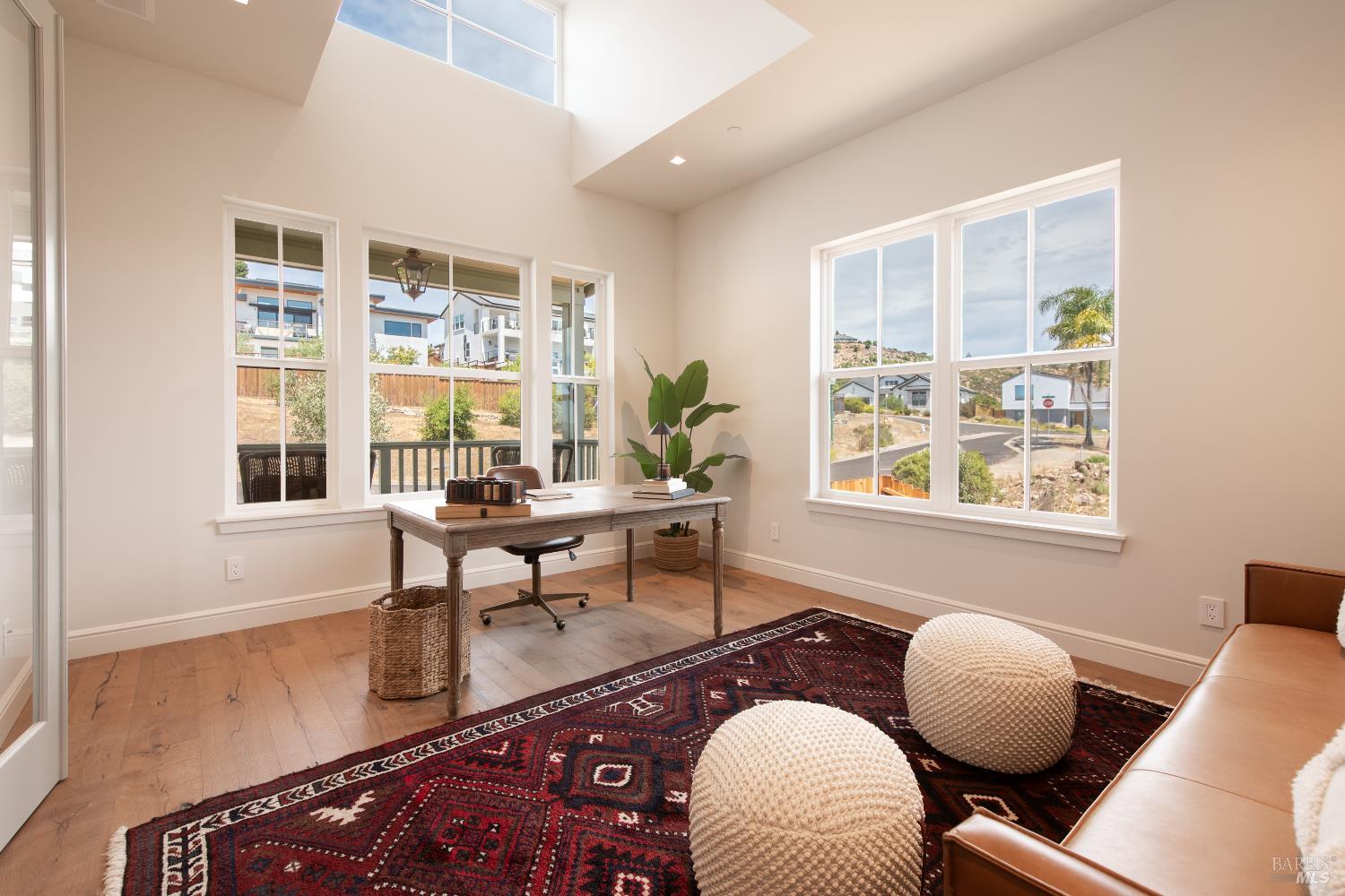 Detail Gallery Image 8 of 49 For 3788 Palazzo Ct, Santa Rosa,  CA 95404 - 4 Beds | 2/1 Baths