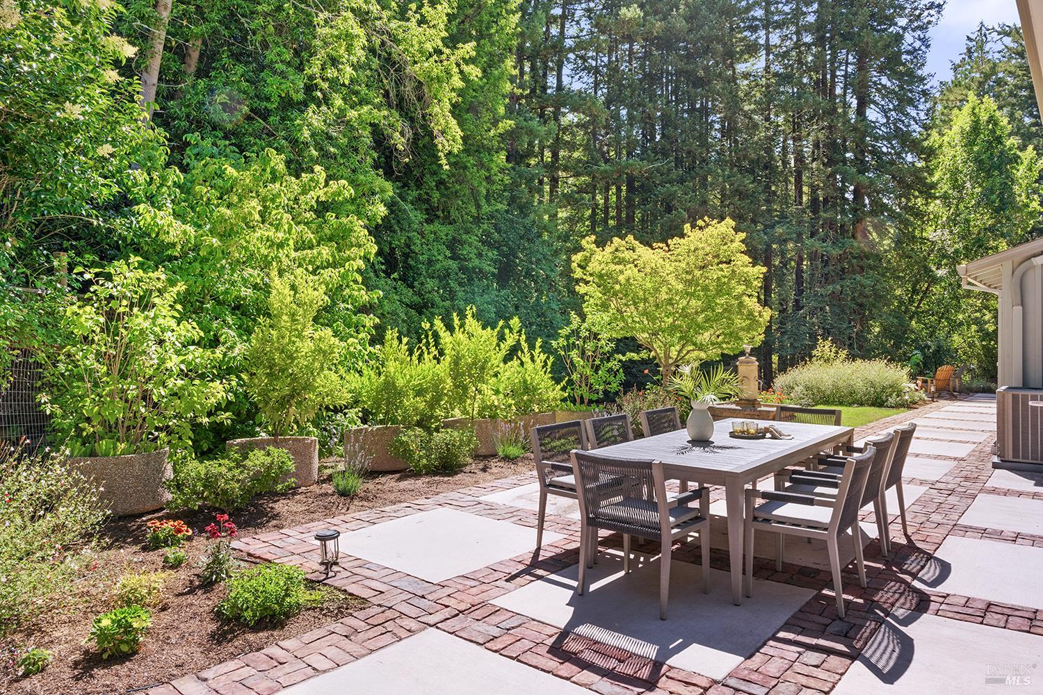 Detail Gallery Image 46 of 89 For 12675 Fiori Ln, Sebastopol,  CA 95472 - 4 Beds | 3/1 Baths