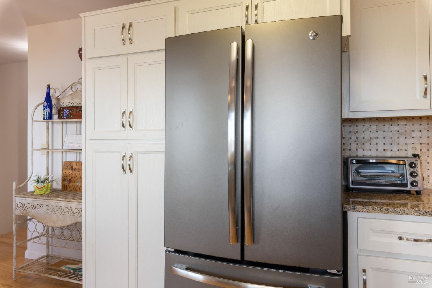 Detail Gallery Image 14 of 41 For 8640 Harbor View Dr, Kelseyville,  CA 95451 - 3 Beds | 2 Baths