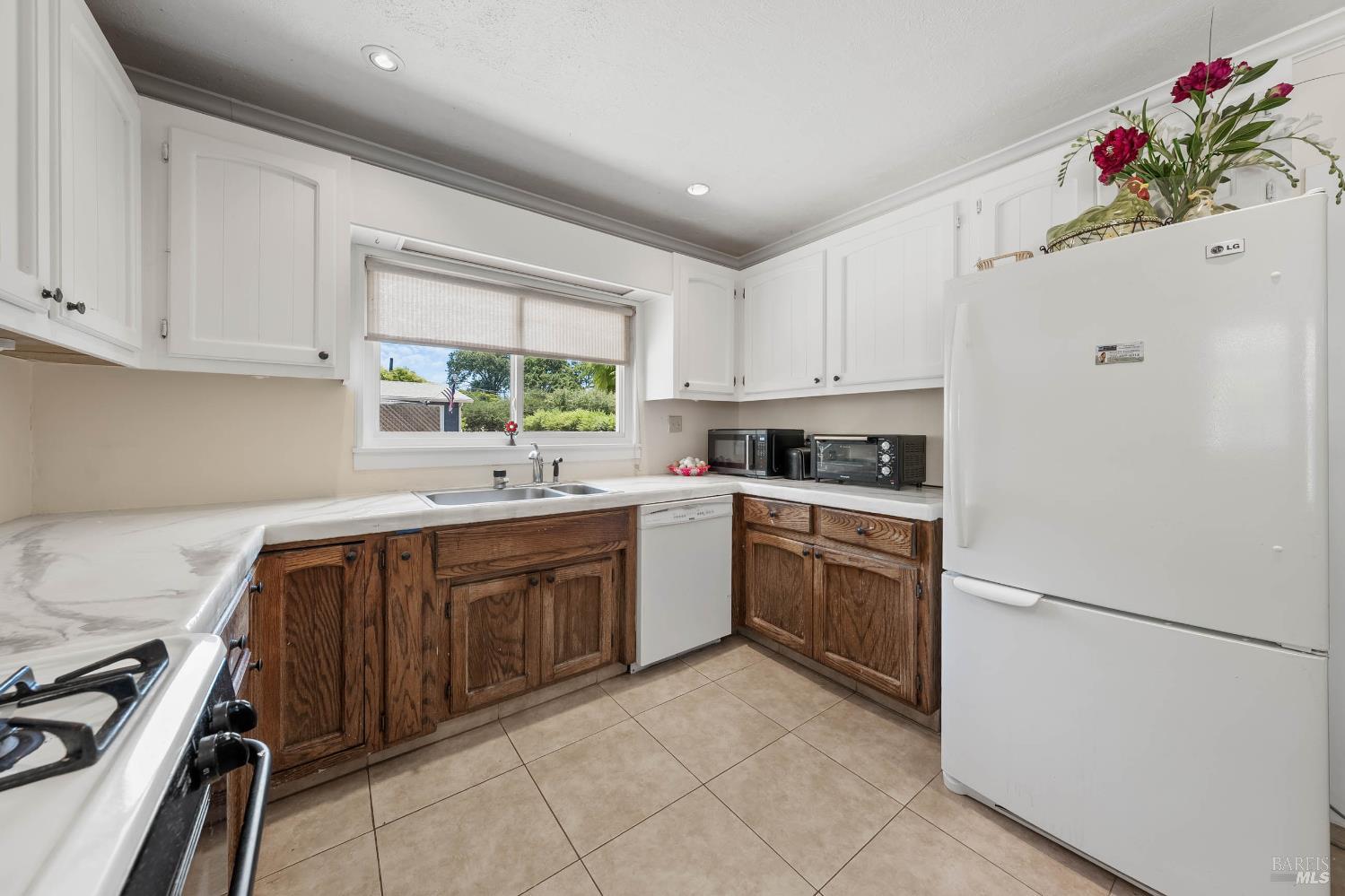 Detail Gallery Image 24 of 58 For 3440 Beach St, Nice,  CA 95464 - 2 Beds | 1 Baths