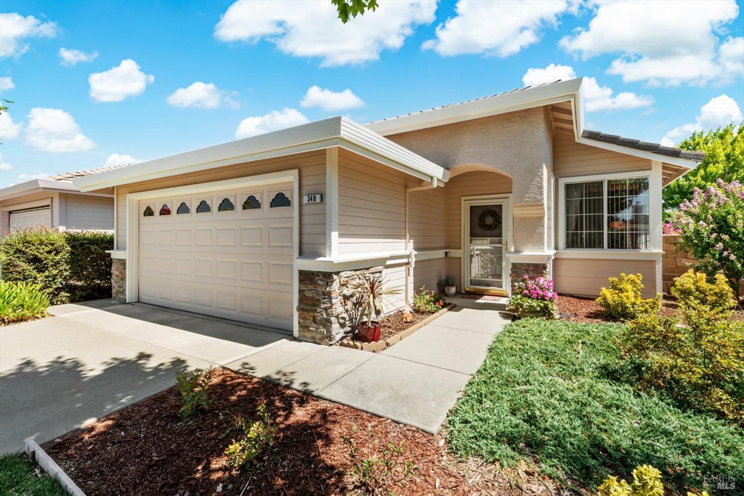 Detail Gallery Image 5 of 45 For 348 Trellis Ln, Vacaville,  CA 95687 - 2 Beds | 2 Baths