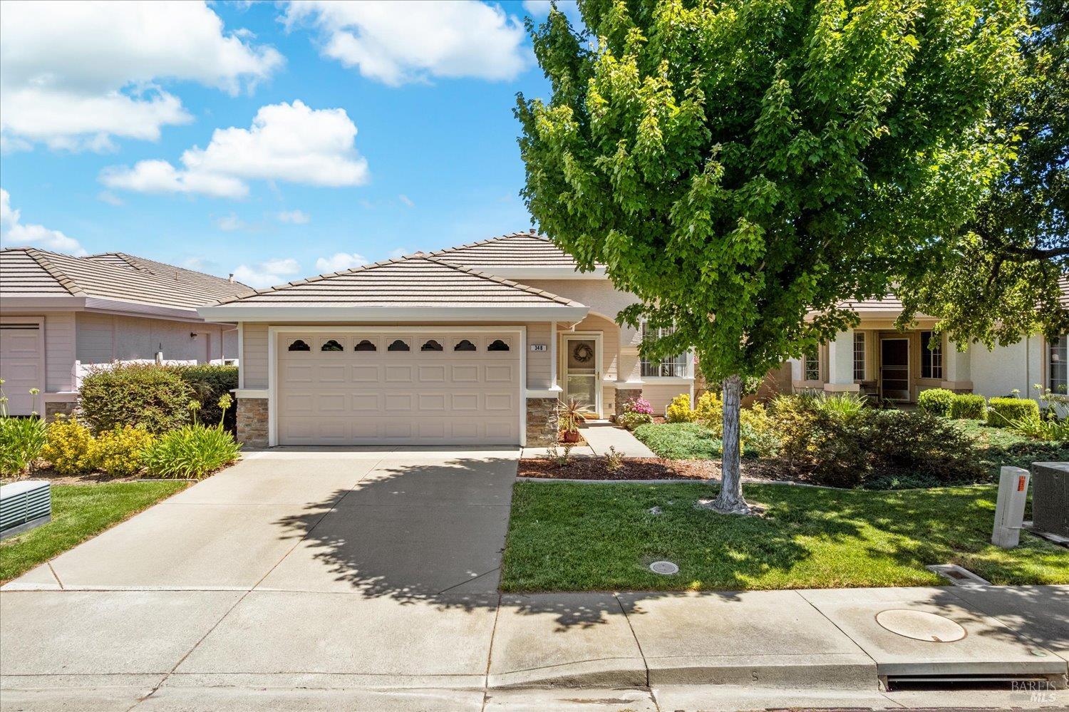 Detail Gallery Image 3 of 45 For 348 Trellis Ln, Vacaville,  CA 95687 - 2 Beds | 2 Baths