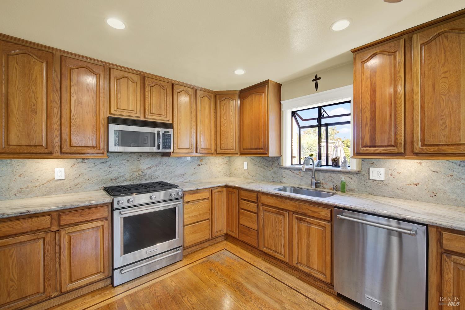 Detail Gallery Image 25 of 85 For 1835 Egret Ln, Hayward,  CA 94545 - 3 Beds | 2 Baths