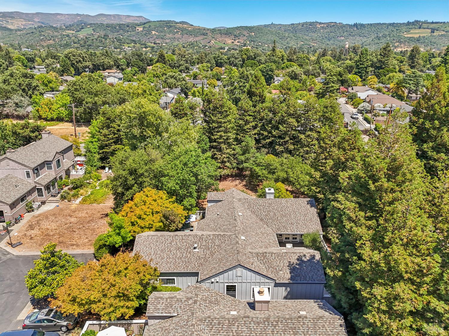 Detail Gallery Image 33 of 37 For 709 Amherst Cir, Sonoma,  CA 95476 - 3 Beds | 2 Baths