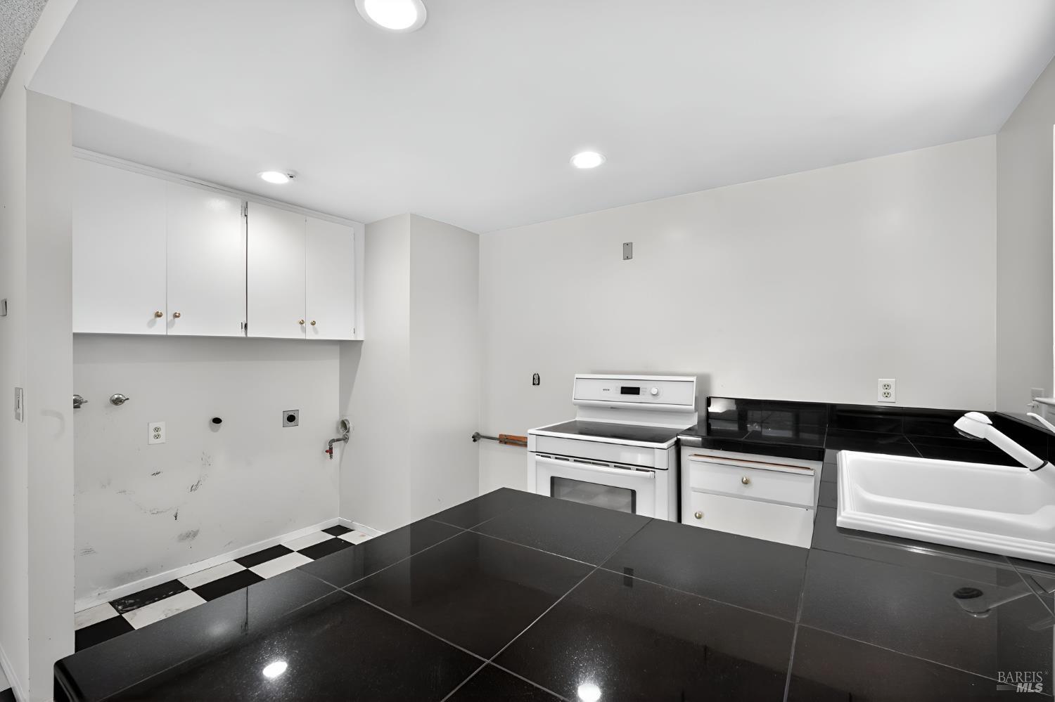 Detail Gallery Image 23 of 39 For 46 Aspen Meadows Cir, Santa Rosa,  CA 95409 - 1 Beds | 1 Baths