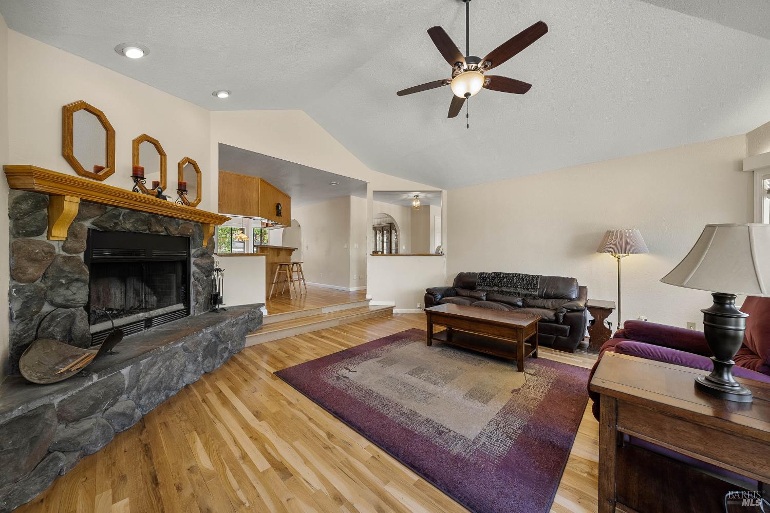 Detail Gallery Image 14 of 71 For 8700 Red Hills Rd, Kelseyville,  CA 95451 - 5 Beds | 3 Baths