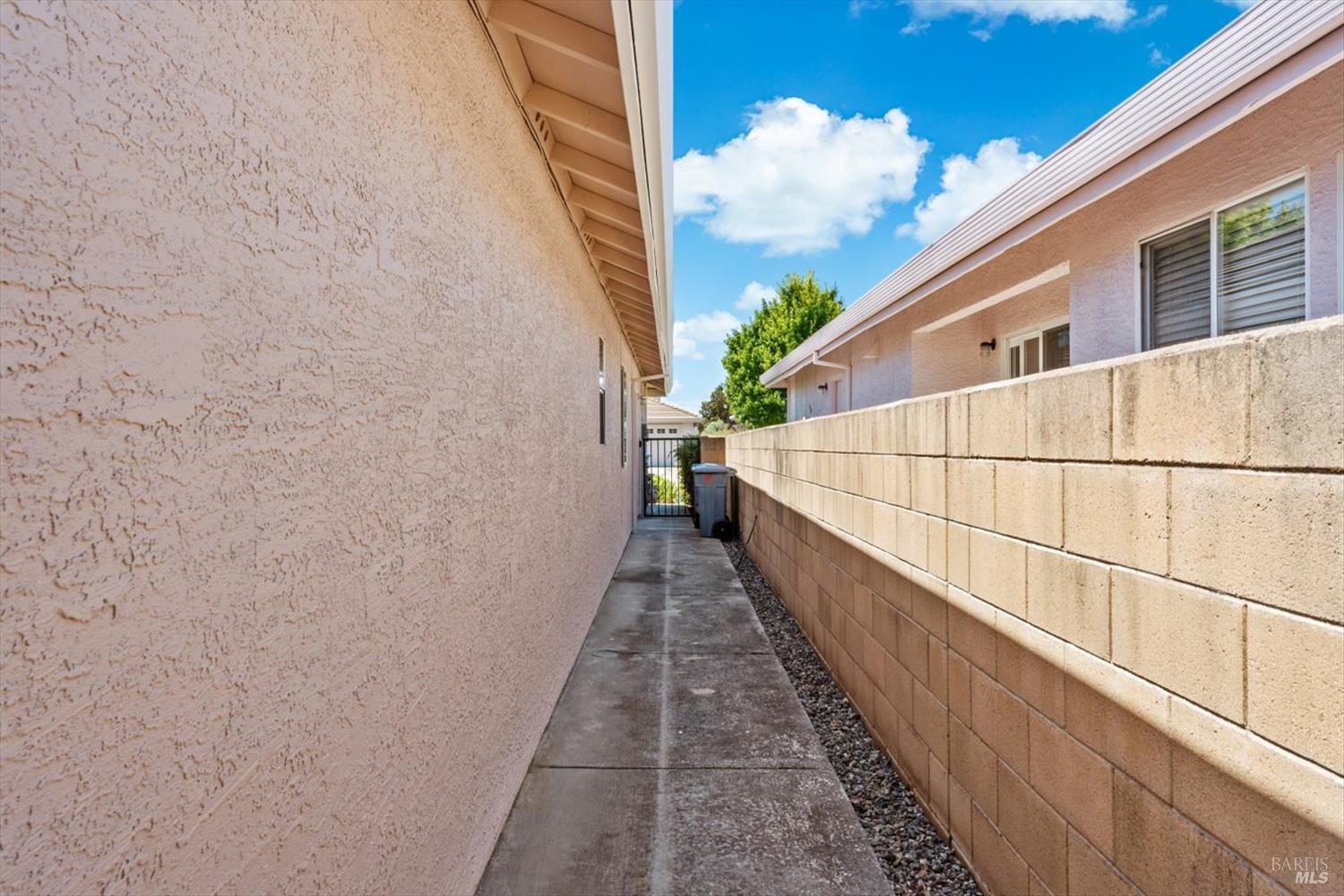Detail Gallery Image 43 of 45 For 348 Trellis Ln, Vacaville,  CA 95687 - 2 Beds | 2 Baths