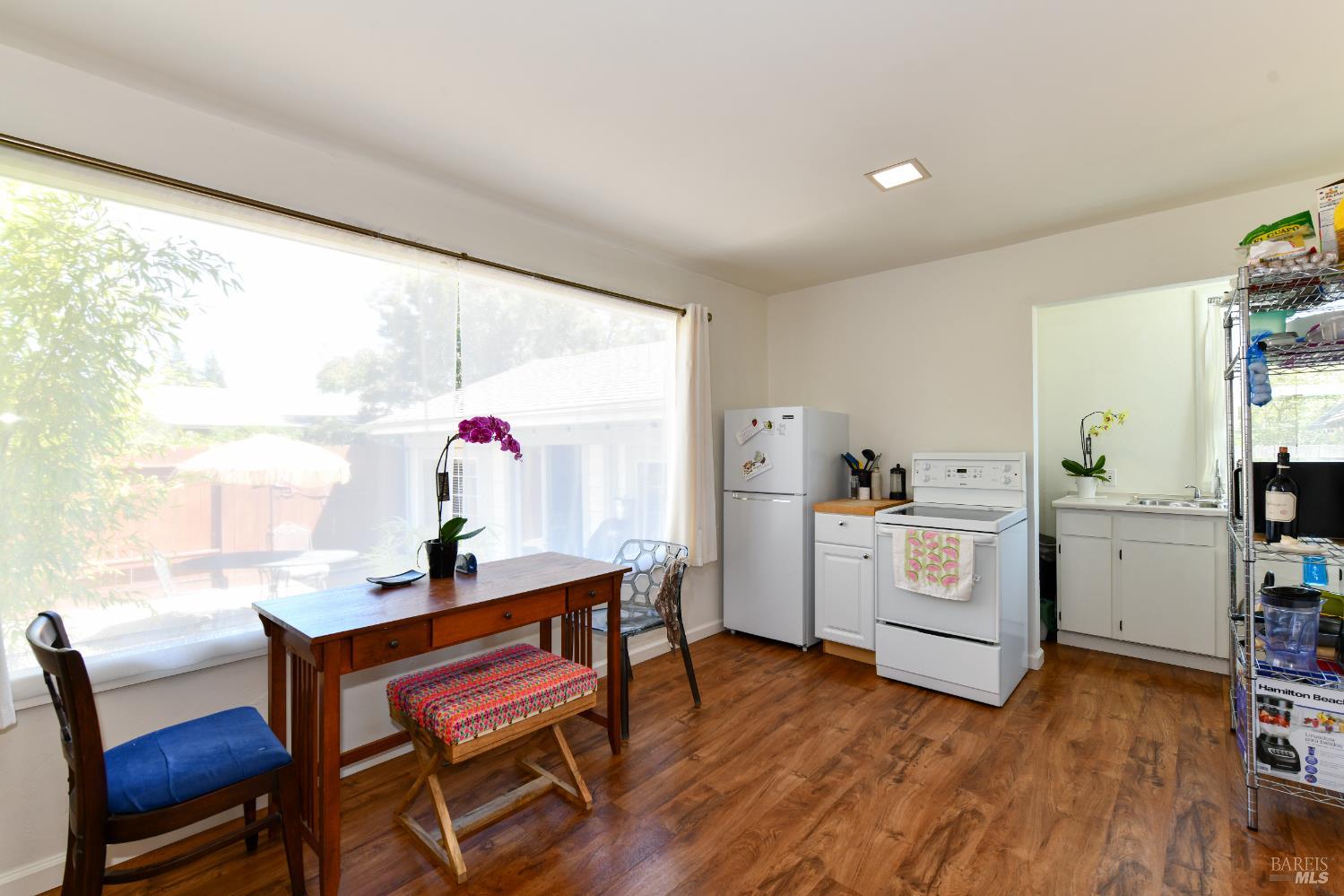 Detail Gallery Image 42 of 74 For 1545 Oak St, Napa,  CA 94559 - 2 Beds | 2 Baths