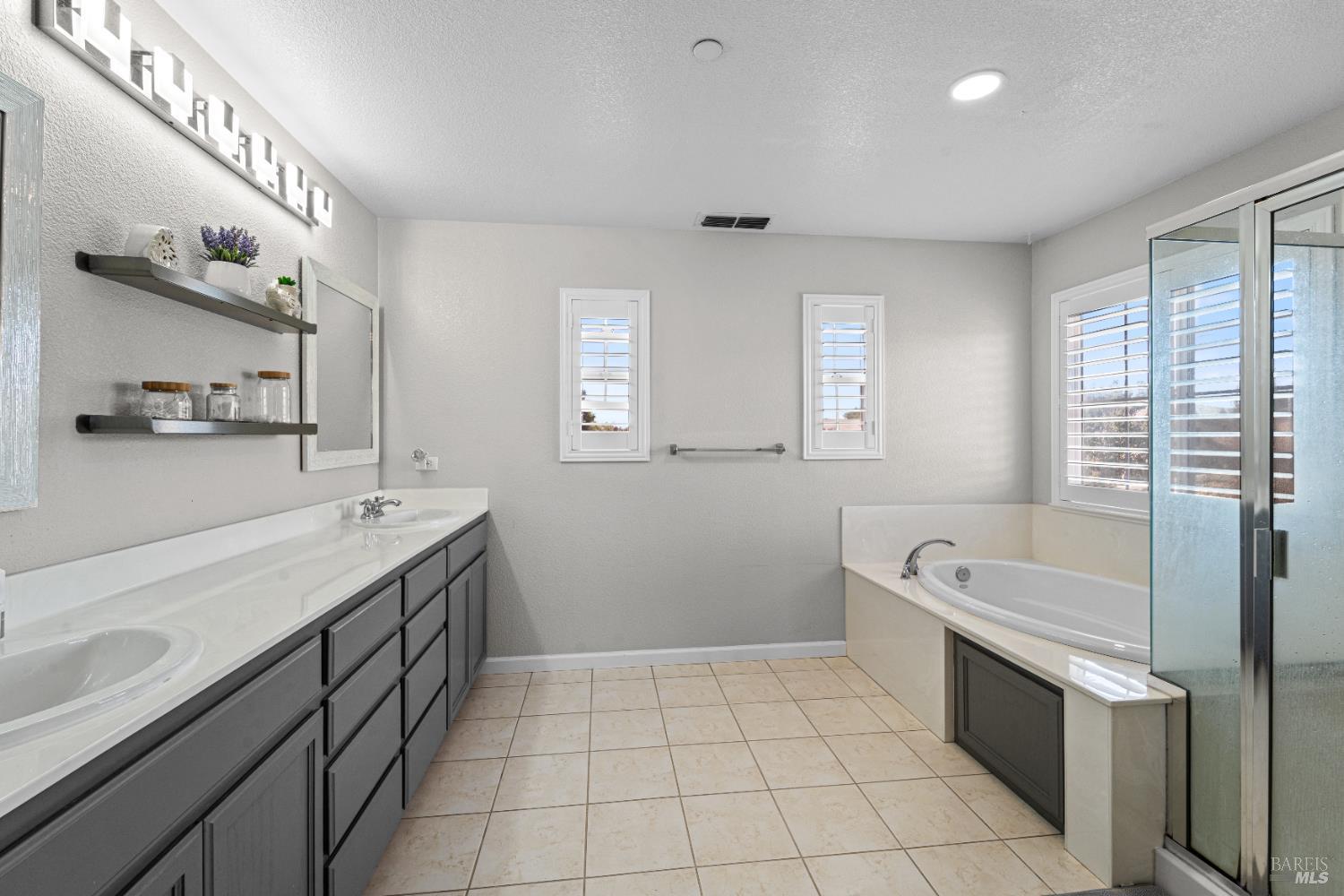 Detail Gallery Image 24 of 37 For 23 Castellina Cir Cir, American Canyon,  CA 94503 - 4 Beds | 3 Baths