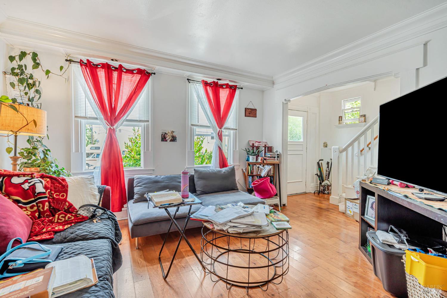 Detail Gallery Image 4 of 42 For 311 Alameda St, Vallejo,  CA 94590 - 2 Beds | 2 Baths