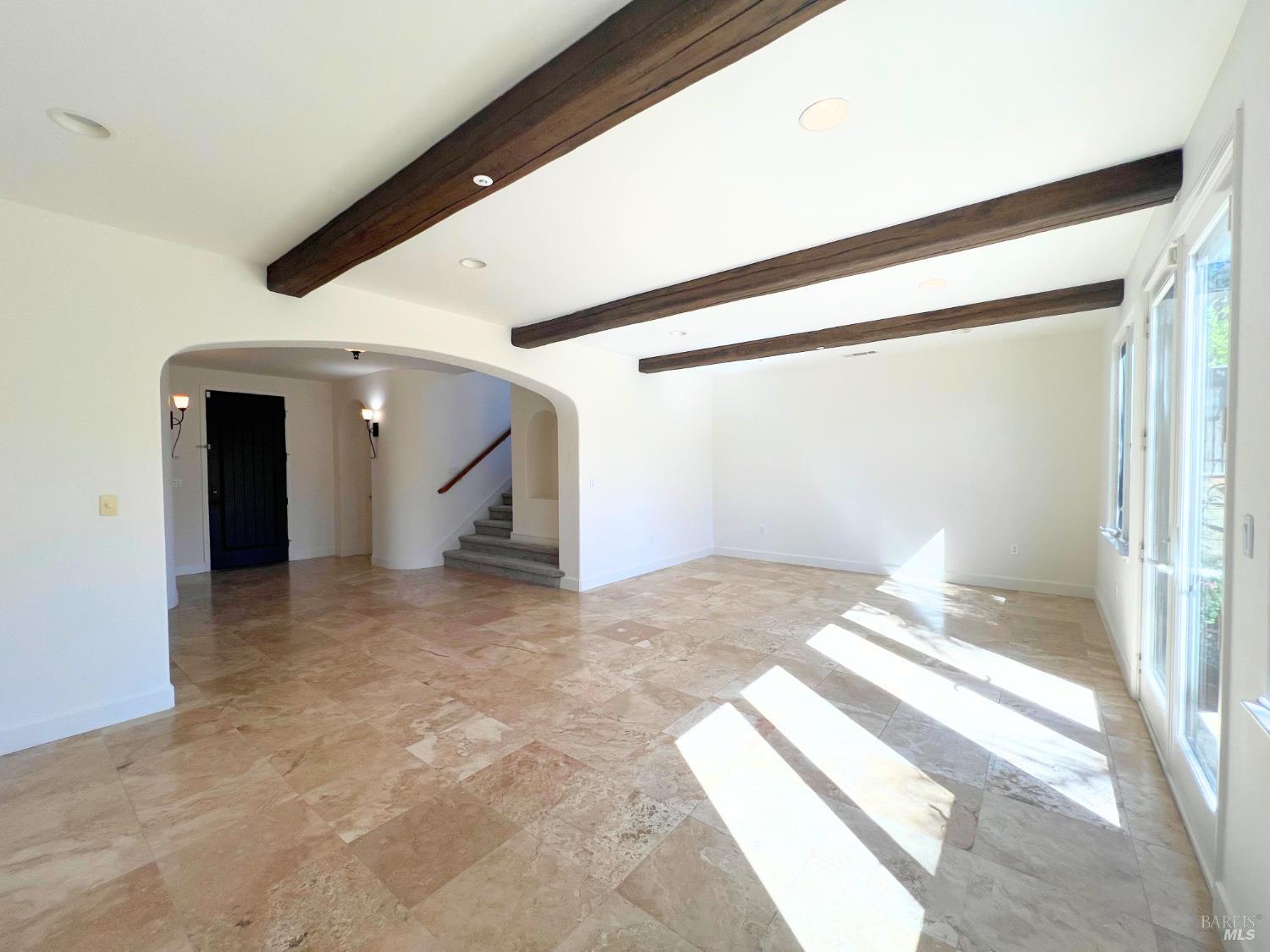 Detail Gallery Image 8 of 56 For 3127 Olympic Rd, Fairfield,  CA 94534 - 5 Beds | 3 Baths