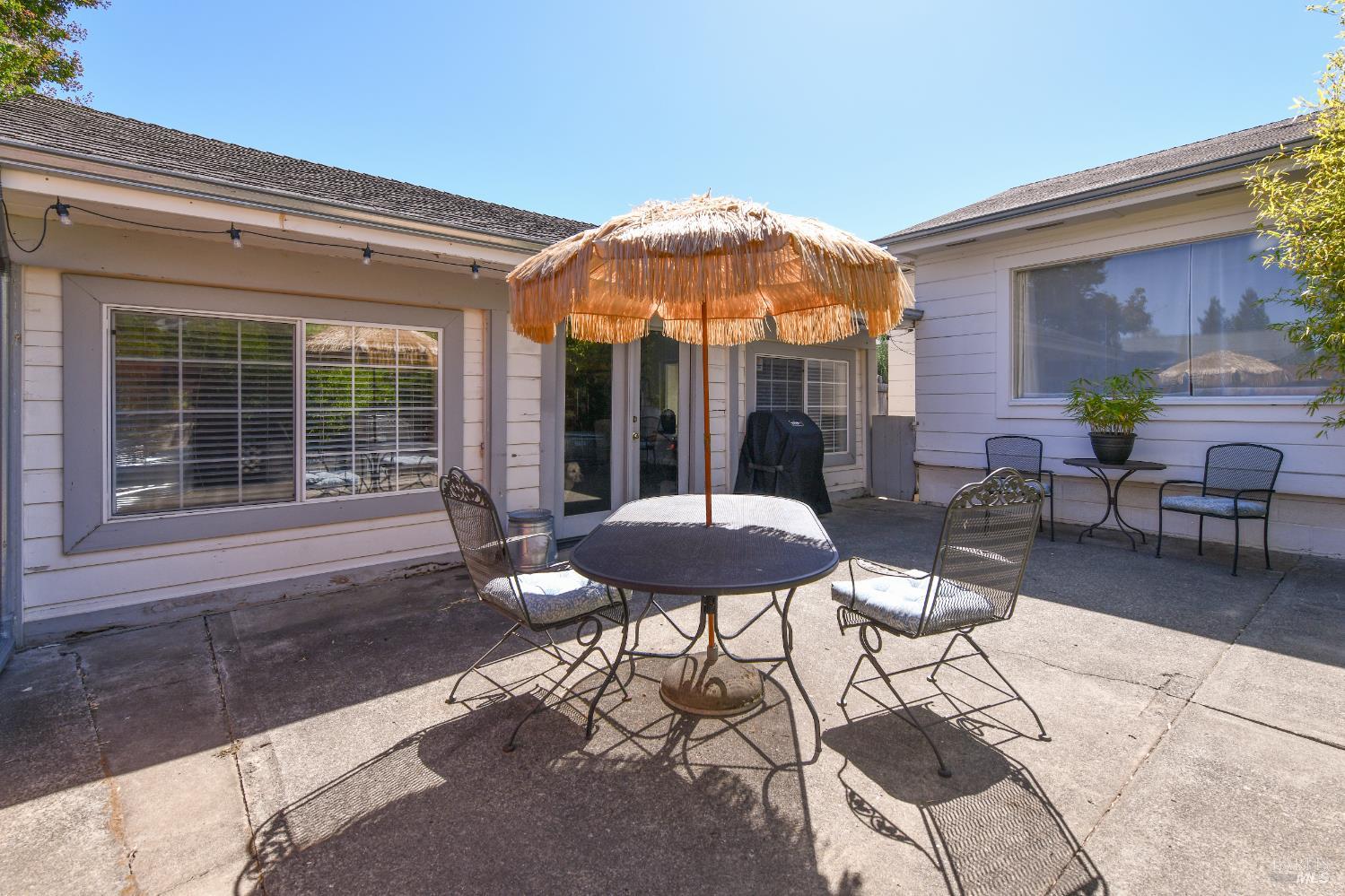 Detail Gallery Image 54 of 74 For 1545 Oak St, Napa,  CA 94559 - 2 Beds | 2 Baths