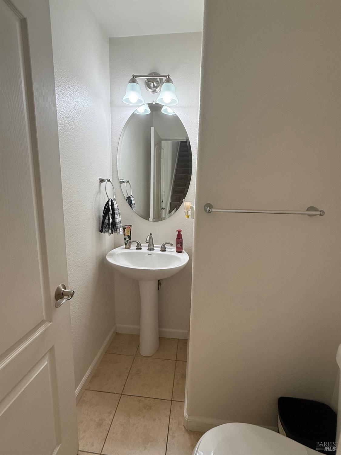 Detail Gallery Image 12 of 28 For 36 Corvina Way, American Canyon,  CA 94503 - 3 Beds | 2/1 Baths