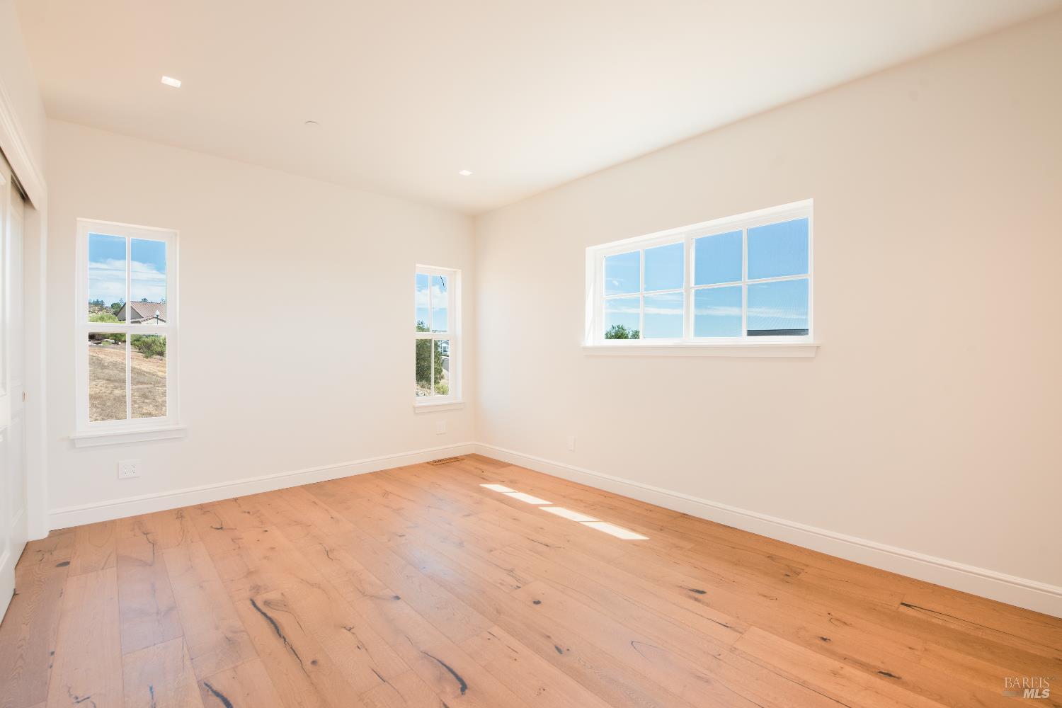 Detail Gallery Image 36 of 49 For 3788 Palazzo Ct, Santa Rosa,  CA 95404 - 4 Beds | 2/1 Baths