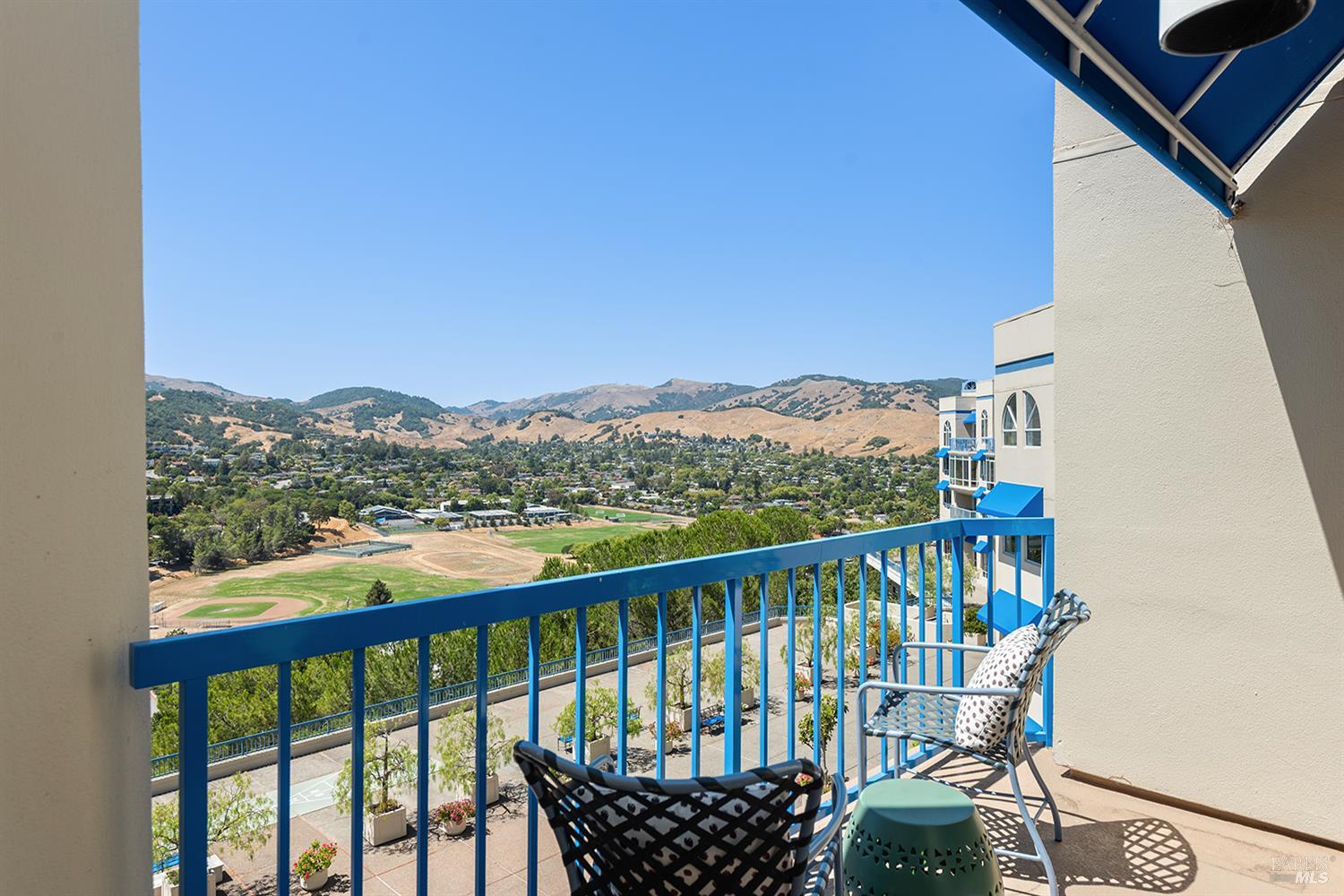 Detail Gallery Image 4 of 31 For 100 Thorndale Dr #410,  San Rafael,  CA 94903 - 2 Beds | 2 Baths