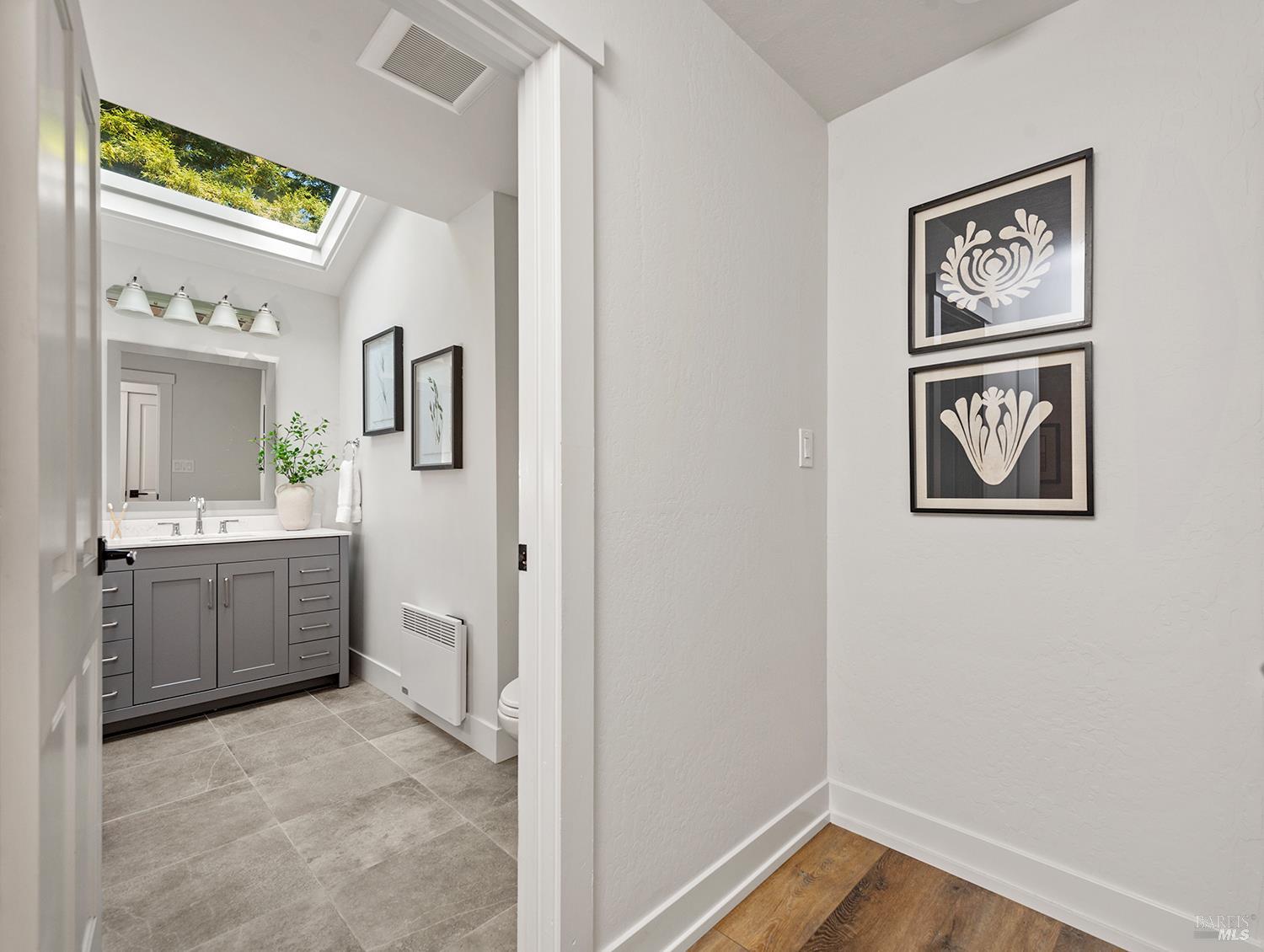 Detail Gallery Image 33 of 89 For 12675 Fiori Ln, Sebastopol,  CA 95472 - 4 Beds | 3/1 Baths
