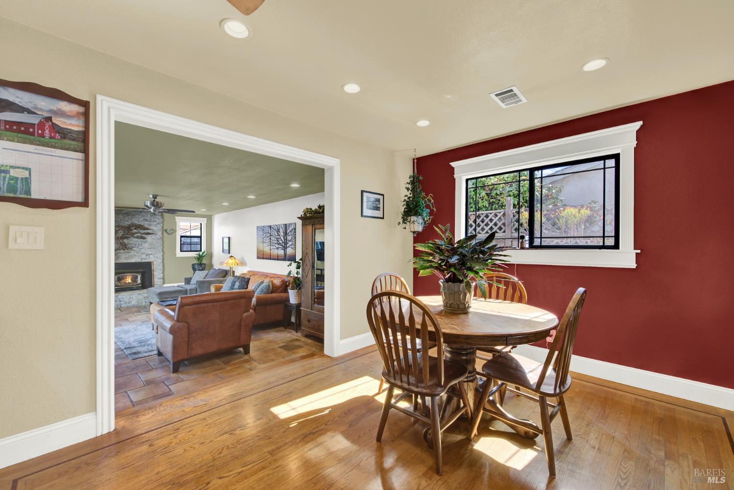 Detail Gallery Image 18 of 85 For 1835 Egret Ln, Hayward,  CA 94545 - 3 Beds | 2 Baths