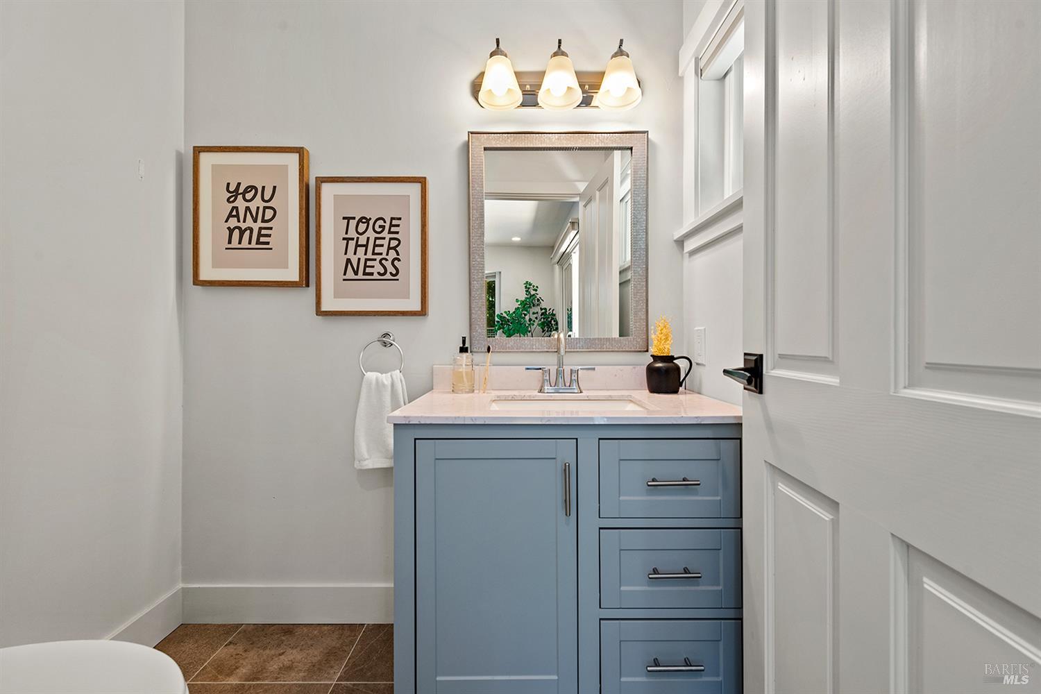 Detail Gallery Image 31 of 89 For 12675 Fiori Ln, Sebastopol,  CA 95472 - 4 Beds | 3/1 Baths