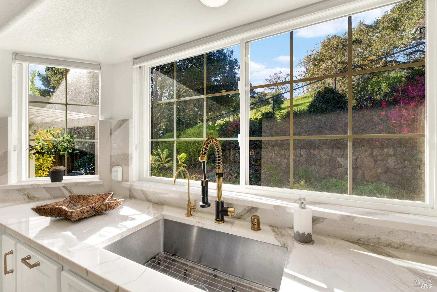 Detail Gallery Image 30 of 85 For 26 Clement Ct, Napa,  CA 94558 - 3 Beds | 2/1 Baths