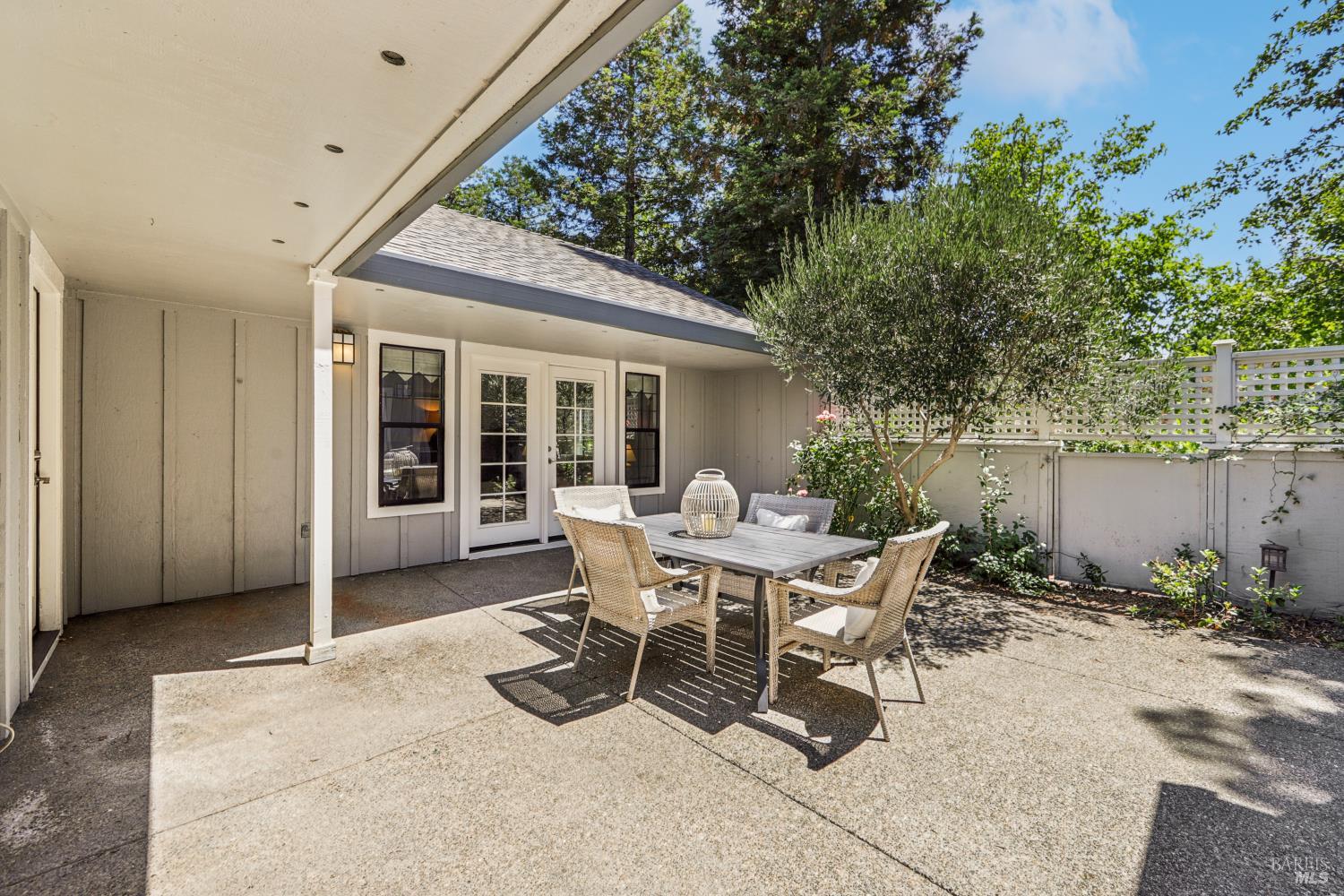 Detail Gallery Image 30 of 37 For 709 Amherst Cir, Sonoma,  CA 95476 - 3 Beds | 2 Baths