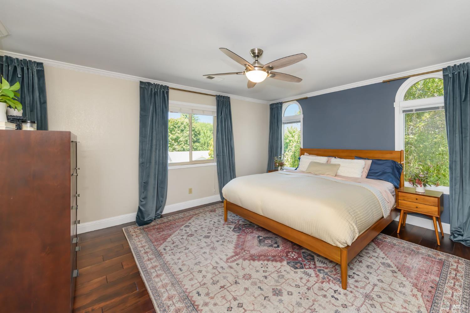Detail Gallery Image 33 of 61 For 620 Elm Dr, Petaluma,  CA 94952 - 5 Beds | 2/1 Baths