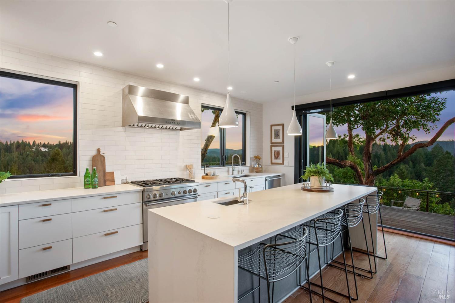 Detail Gallery Image 12 of 55 For 18200 Sweetwater Springs Rd, Guerneville,  CA 95446 - 3 Beds | 3 Baths