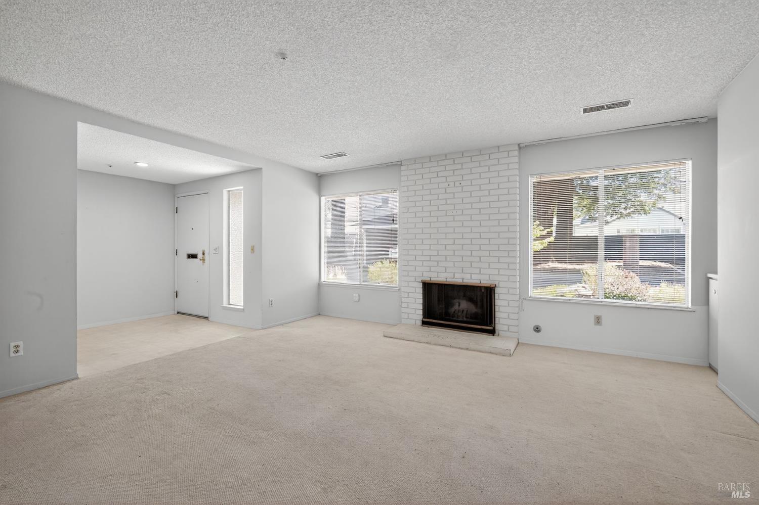 Detail Gallery Image 15 of 39 For 46 Aspen Meadows Cir, Santa Rosa,  CA 95409 - 1 Beds | 1 Baths