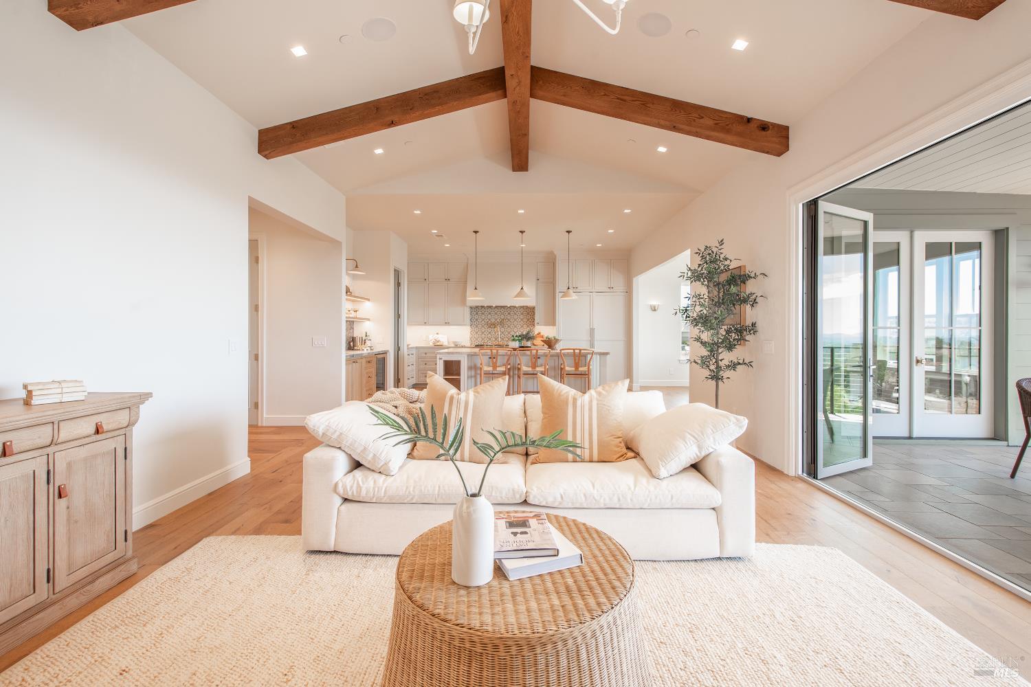 Detail Gallery Image 20 of 49 For 3788 Palazzo Ct, Santa Rosa,  CA 95404 - 4 Beds | 2/1 Baths