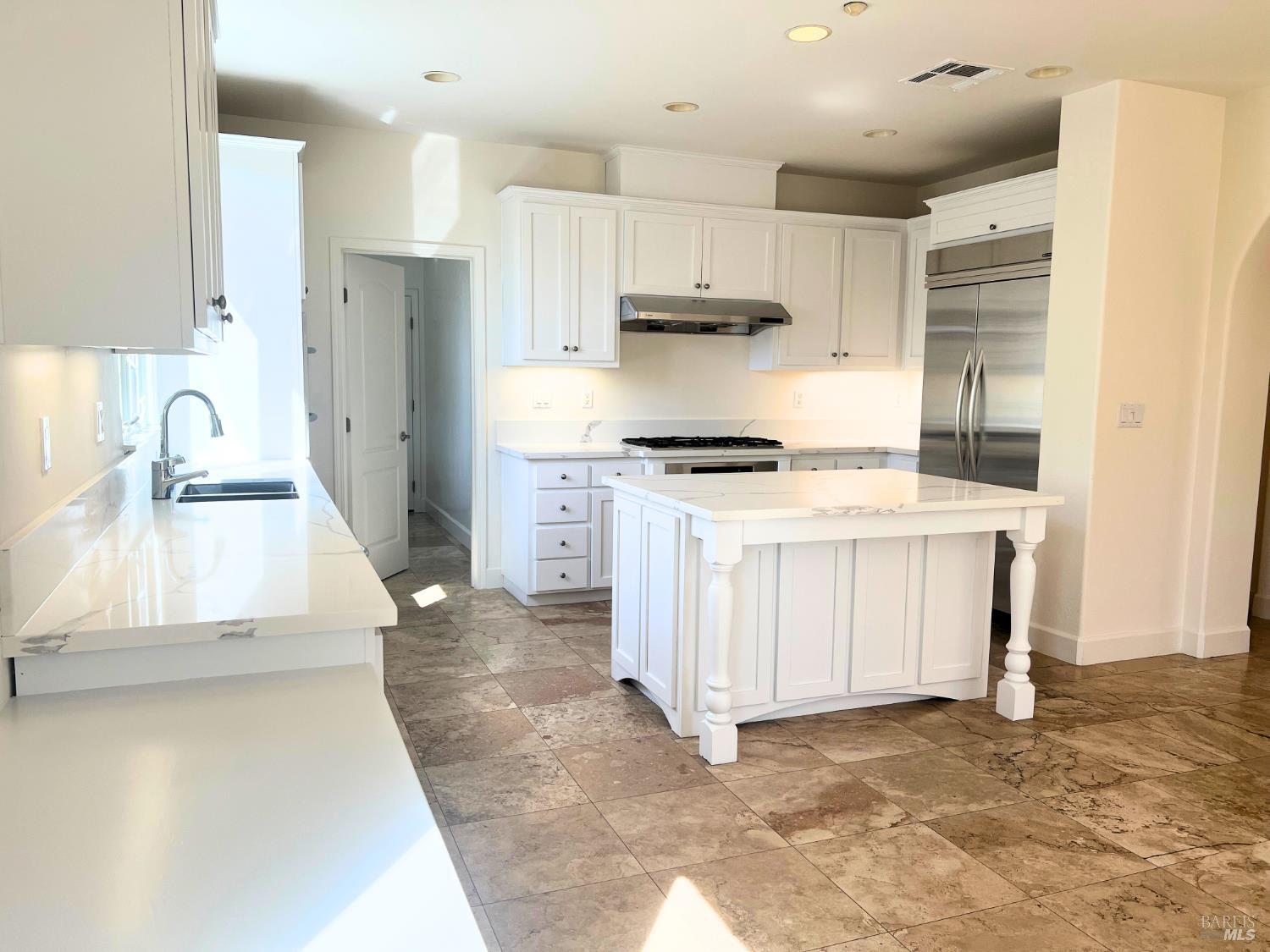 Detail Gallery Image 21 of 56 For 3127 Olympic Rd, Fairfield,  CA 94534 - 5 Beds | 3 Baths