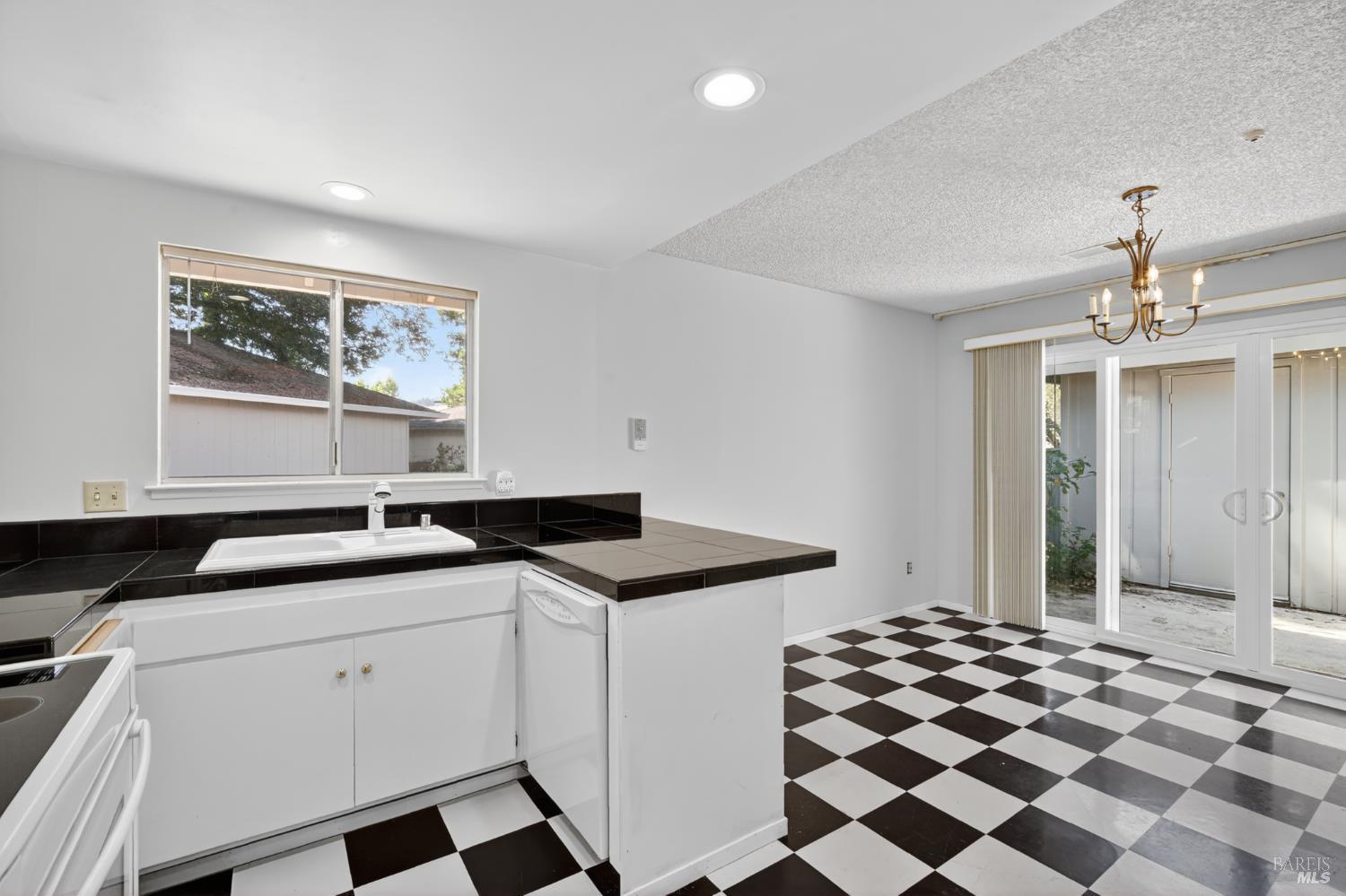Detail Gallery Image 24 of 39 For 46 Aspen Meadows Cir, Santa Rosa,  CA 95409 - 1 Beds | 1 Baths