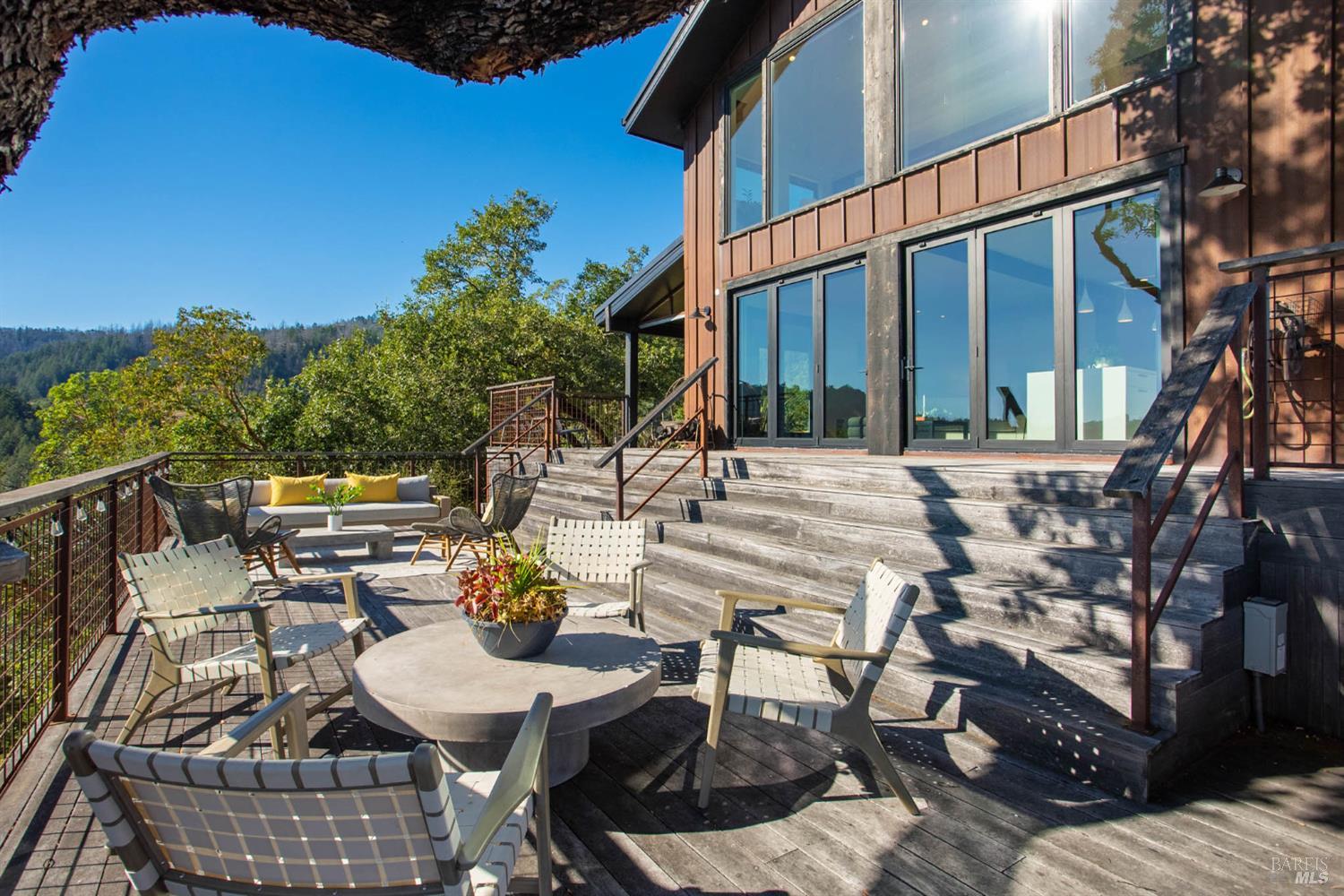 Detail Gallery Image 14 of 55 For 18200 Sweetwater Springs Rd, Guerneville,  CA 95446 - 3 Beds | 3 Baths