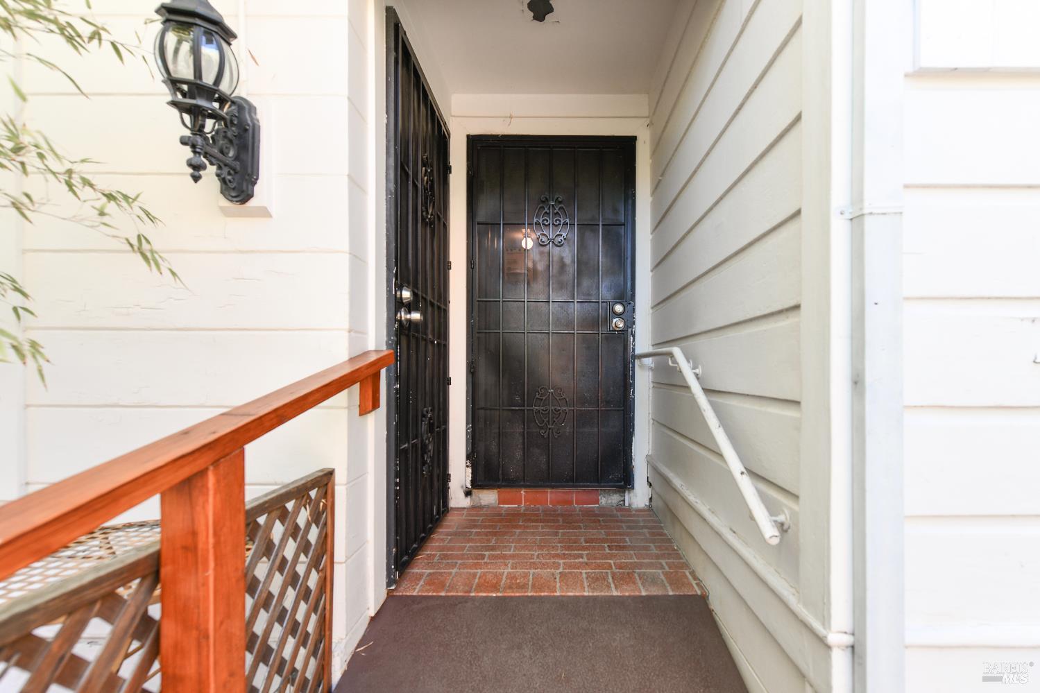 Detail Gallery Image 39 of 74 For 1545 Oak St, Napa,  CA 94559 - 2 Beds | 2 Baths