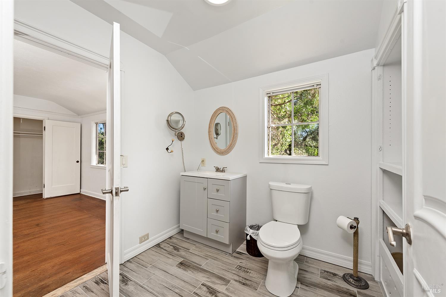 Detail Gallery Image 28 of 55 For 650 S Fitch Mountain Rd, Healdsburg,  CA 95448 - 3 Beds | 3 Baths