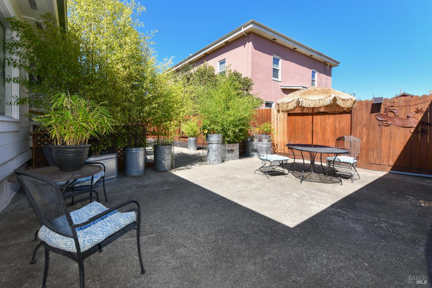Detail Gallery Image 59 of 74 For 1545 Oak St, Napa,  CA 94559 - 2 Beds | 2 Baths