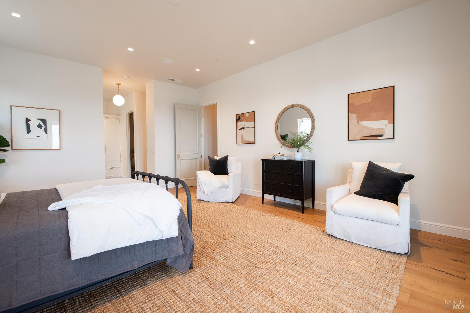 Detail Gallery Image 30 of 49 For 3788 Palazzo Ct, Santa Rosa,  CA 95404 - 4 Beds | 2/1 Baths