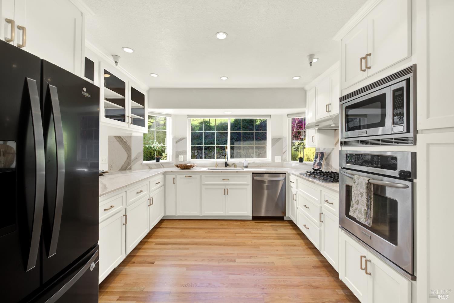 Detail Gallery Image 27 of 85 For 26 Clement Ct, Napa,  CA 94558 - 3 Beds | 2/1 Baths