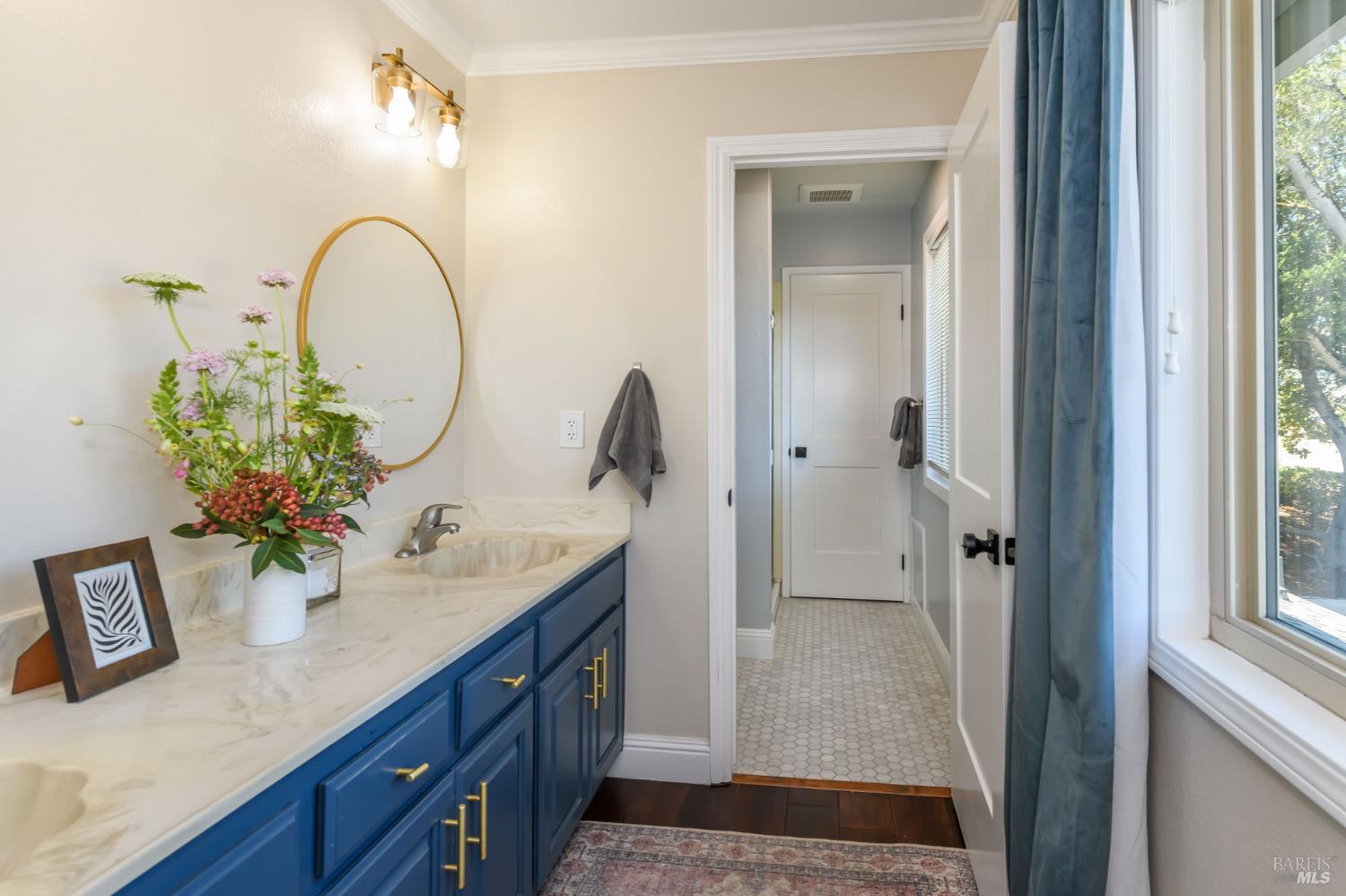 Detail Gallery Image 36 of 61 For 620 Elm Dr, Petaluma,  CA 94952 - 5 Beds | 2/1 Baths