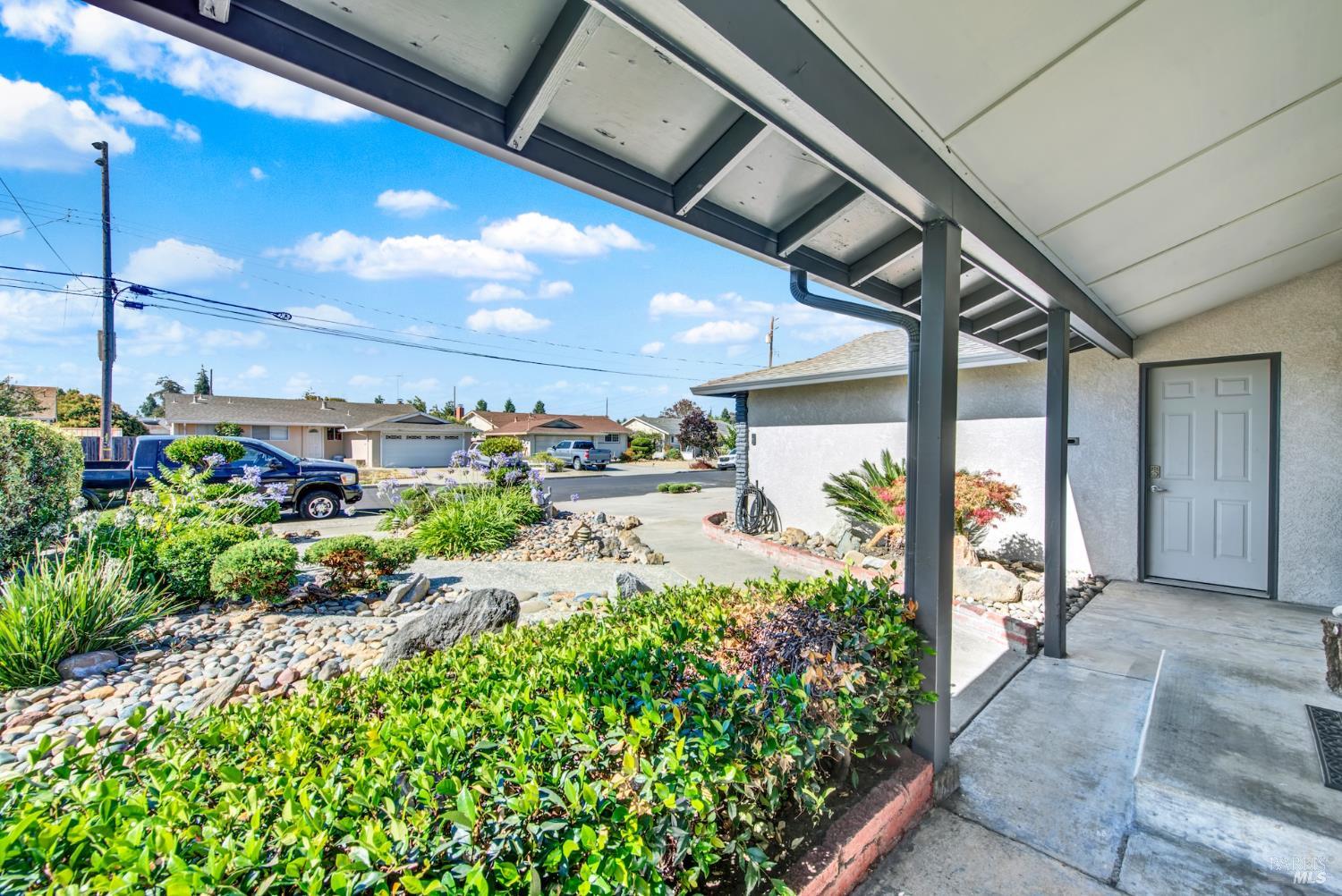 Detail Gallery Image 10 of 85 For 1835 Egret Ln, Hayward,  CA 94545 - 3 Beds | 2 Baths