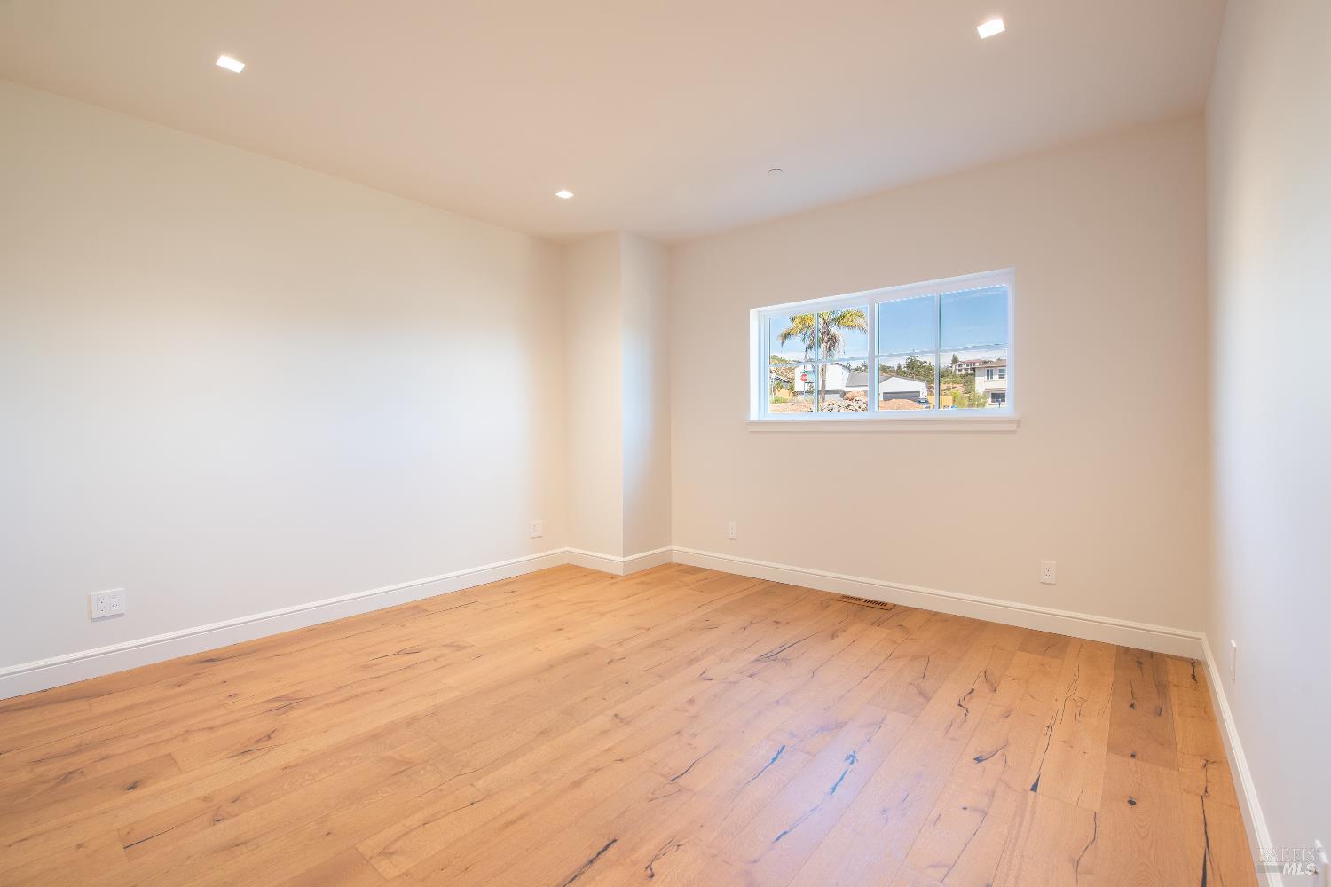 Detail Gallery Image 41 of 49 For 3788 Palazzo Ct, Santa Rosa,  CA 95404 - 4 Beds | 2/1 Baths
