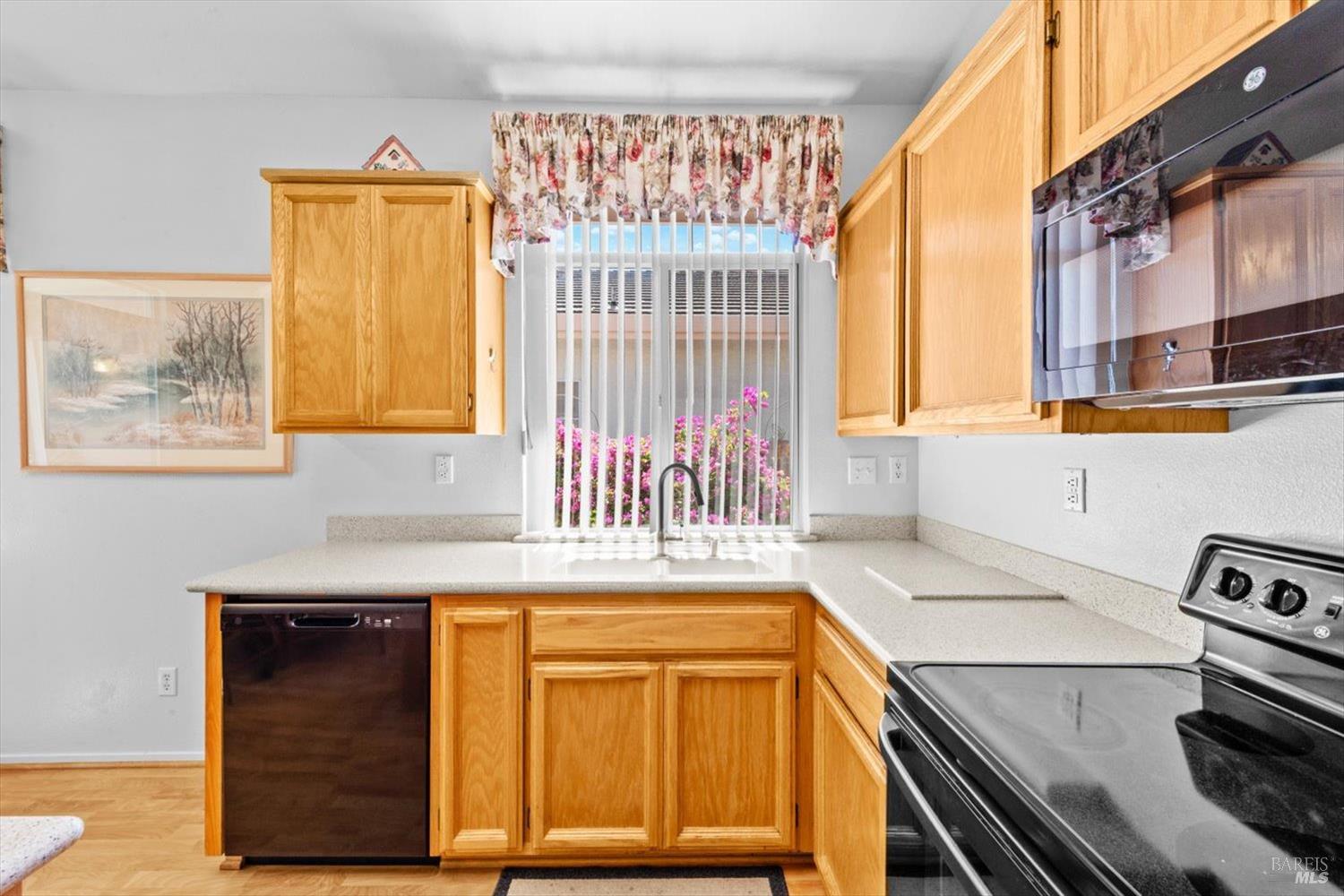 Detail Gallery Image 19 of 45 For 348 Trellis Ln, Vacaville,  CA 95687 - 2 Beds | 2 Baths