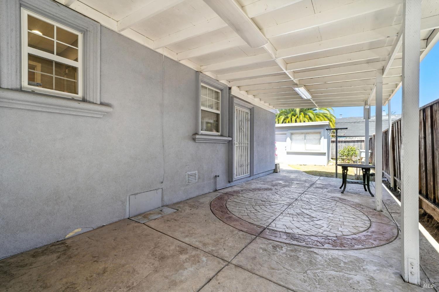 Detail Gallery Image 24 of 26 For 1381 63rd Ave, Oakland,  CA 94621 - 2 Beds | 1 Baths