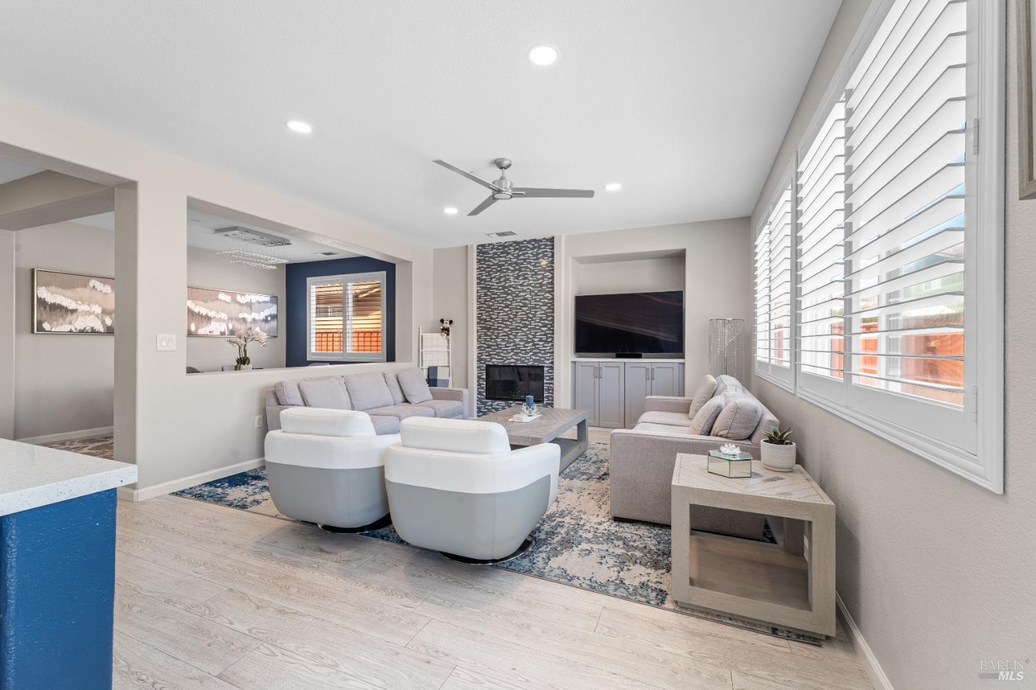 Detail Gallery Image 15 of 37 For 23 Castellina Cir Cir, American Canyon,  CA 94503 - 4 Beds | 3 Baths