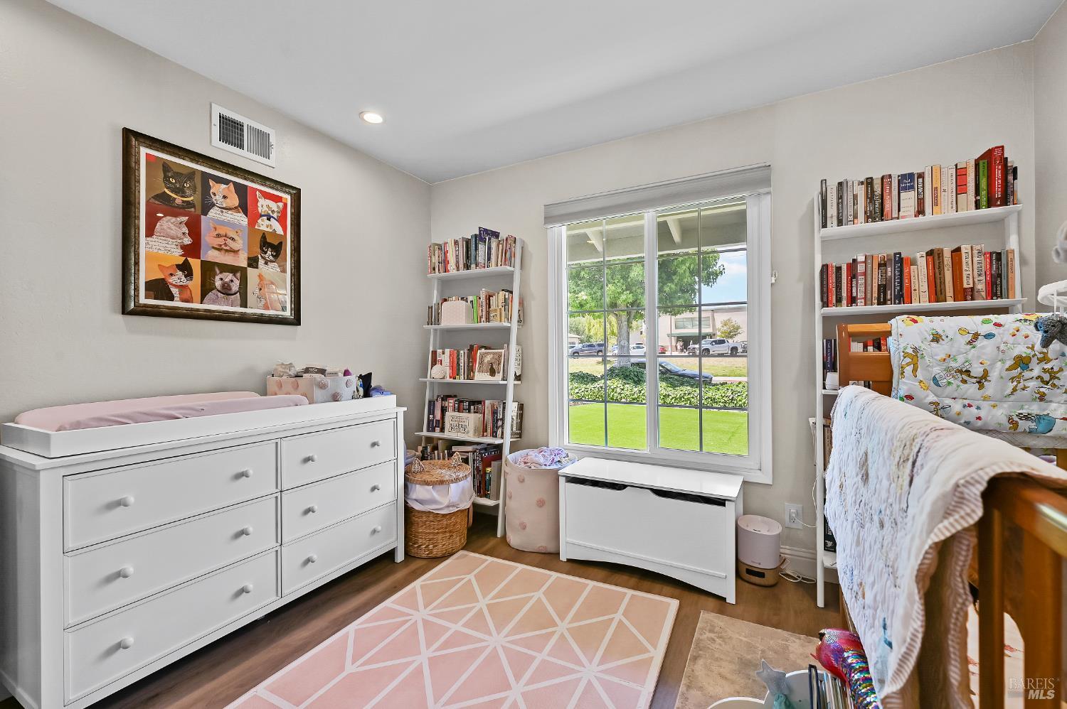 Detail Gallery Image 24 of 33 For 38 San Ramon Way, Novato,  CA 94945 - 3 Beds | 2 Baths