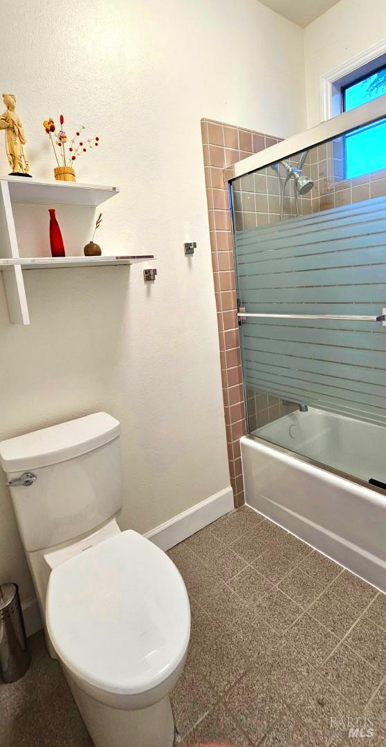 Detail Gallery Image 29 of 42 For 174 Main Dr, San Rafael,  CA 94901 - 5 Beds | 2 Baths