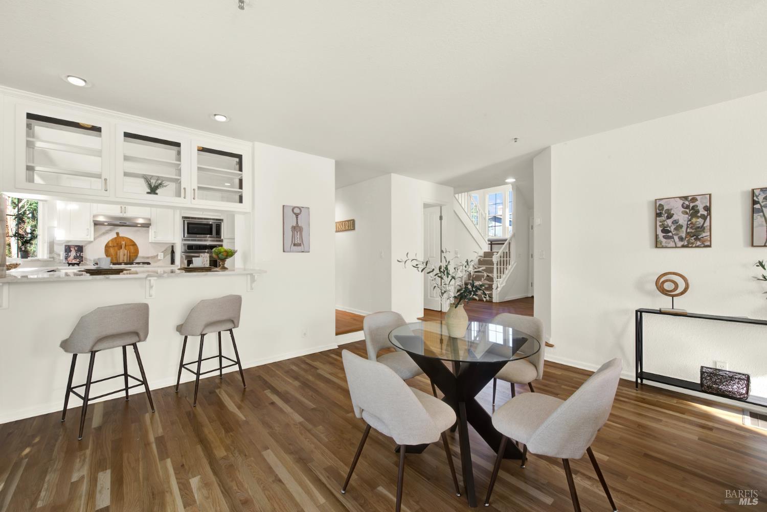 Detail Gallery Image 25 of 85 For 26 Clement Ct, Napa,  CA 94558 - 3 Beds | 2/1 Baths